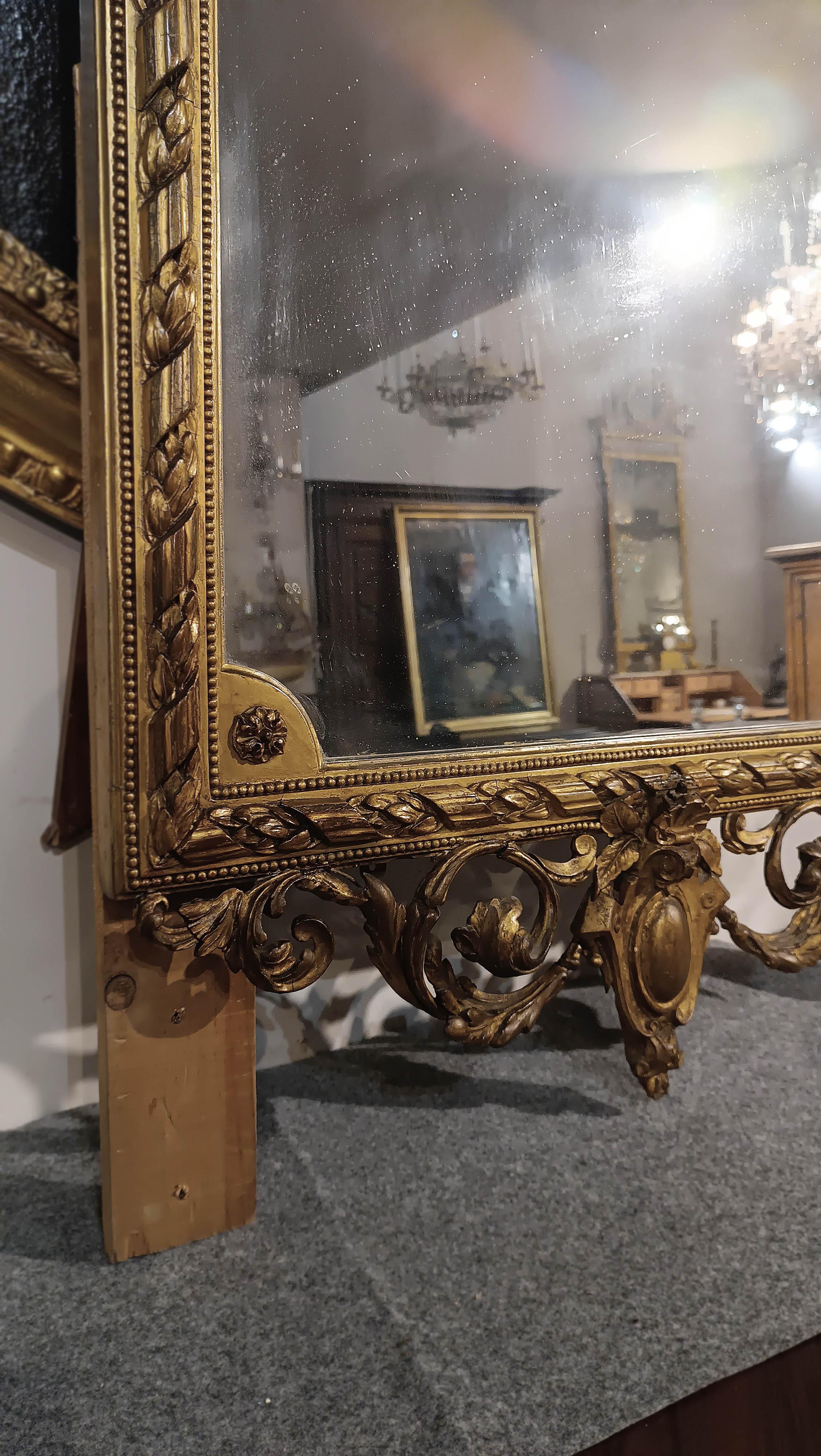 END OF THE 18th CENTURY GOLDEN MIRROR WITH CARYATIDS For Sale 4