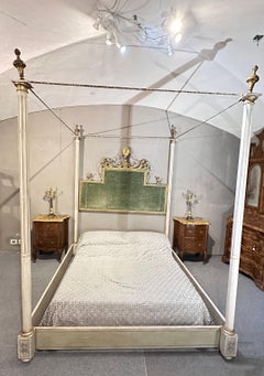 END OF THE 18th CENTURY NEOCLASSIC PAINTED BED