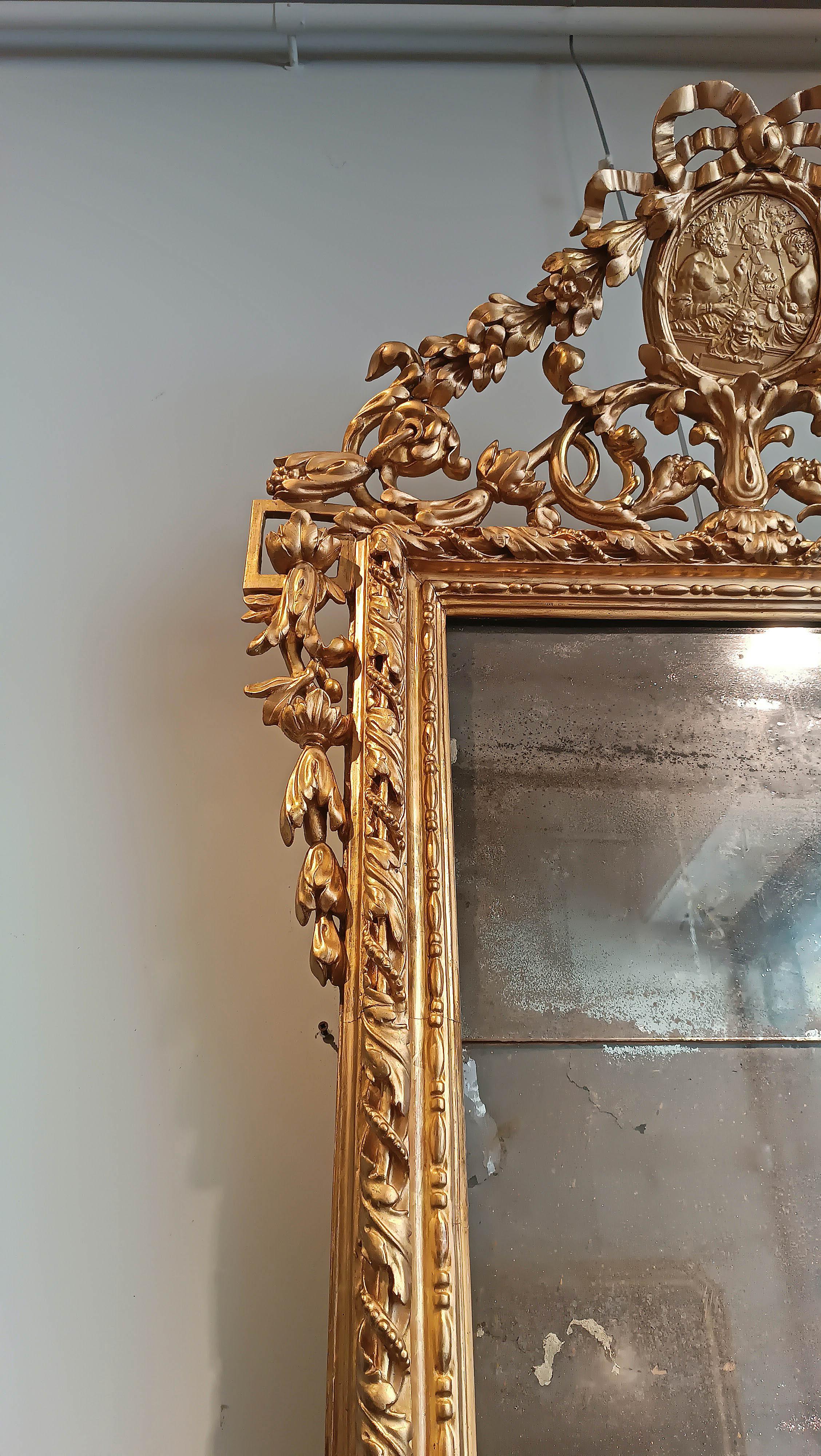 Italian END OF THE 18th CENTURY NEOCLASSICAL GOLDEN MIRROR in vendita