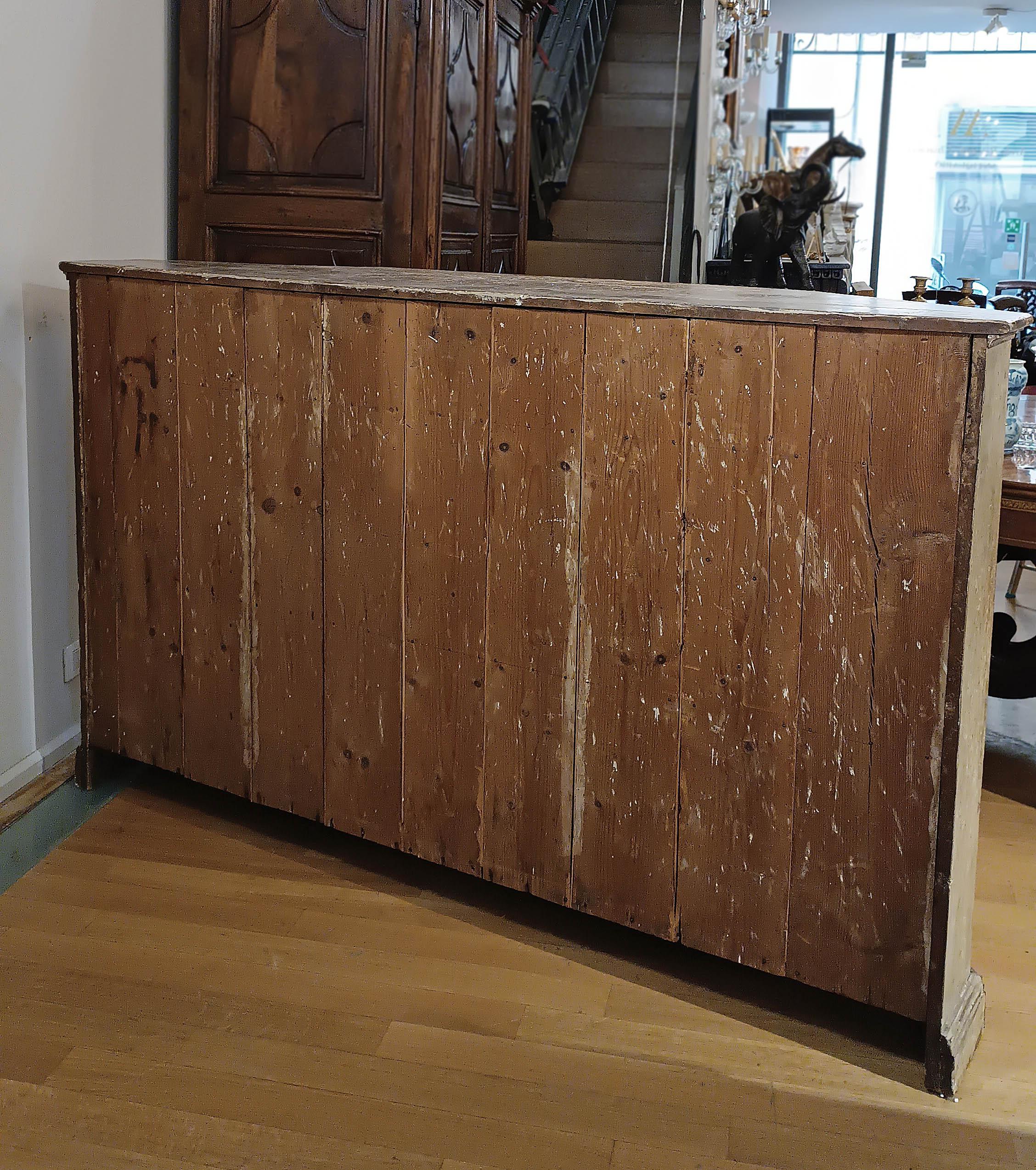 Nutwood END OF THE 18th CENTURY NEOCLASSICAL SIDEBOARD IN PAINTED WALNUT