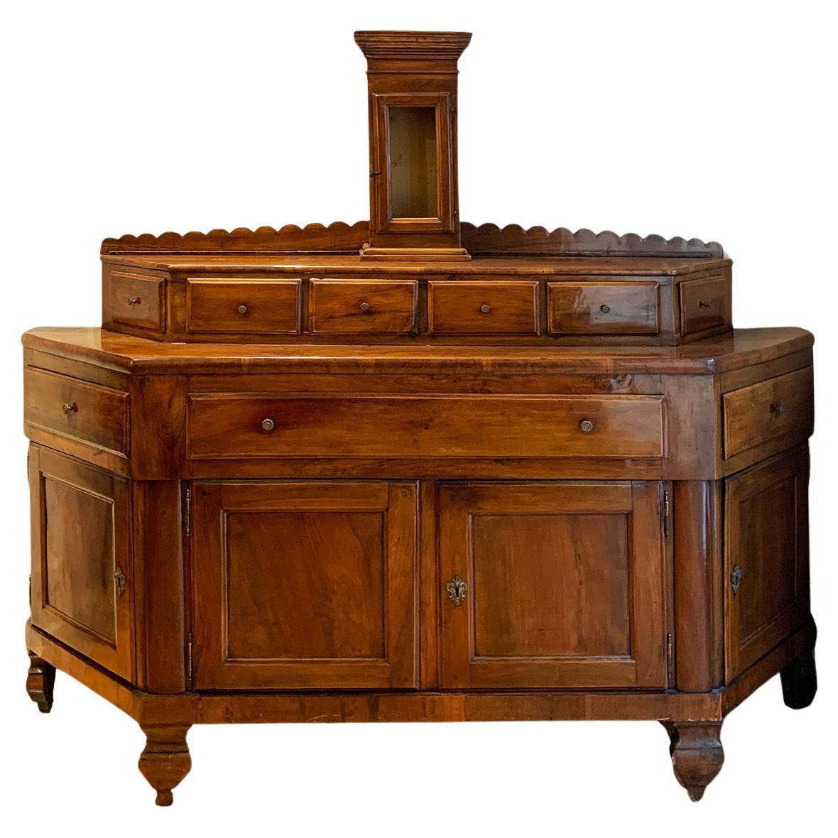 END OF THE 18th CENTURY NOTCHED SIDEBOARD