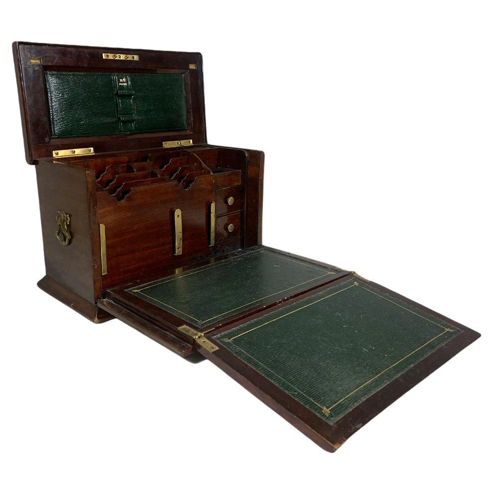 END OF THE 19th CENTURY ENGLISH TRAVELING WRITING DESK