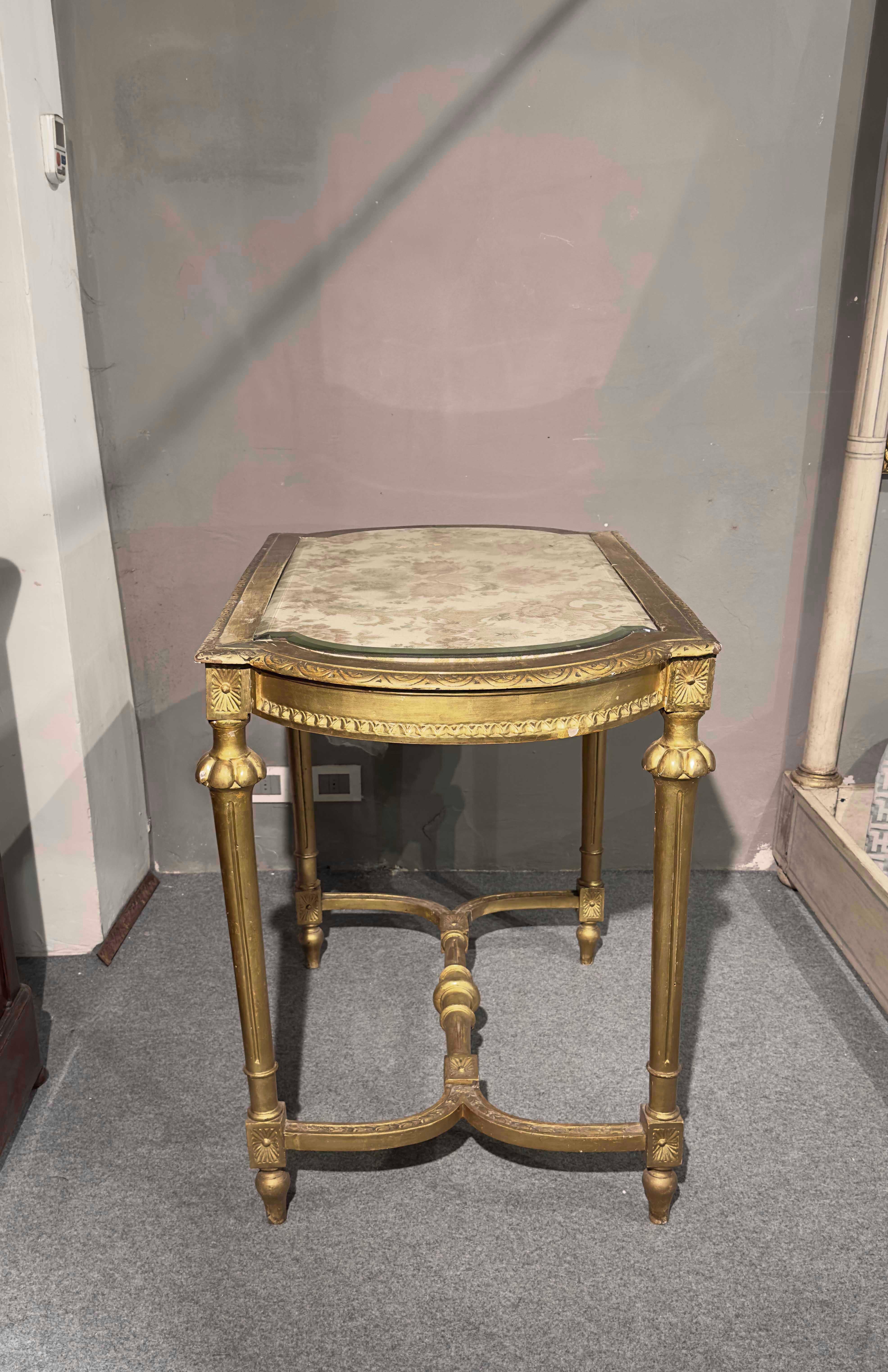 Italian END OF THE 19th CENTURY GOLDEN TABLE IN NEOCLASSIC STYLE  For Sale
