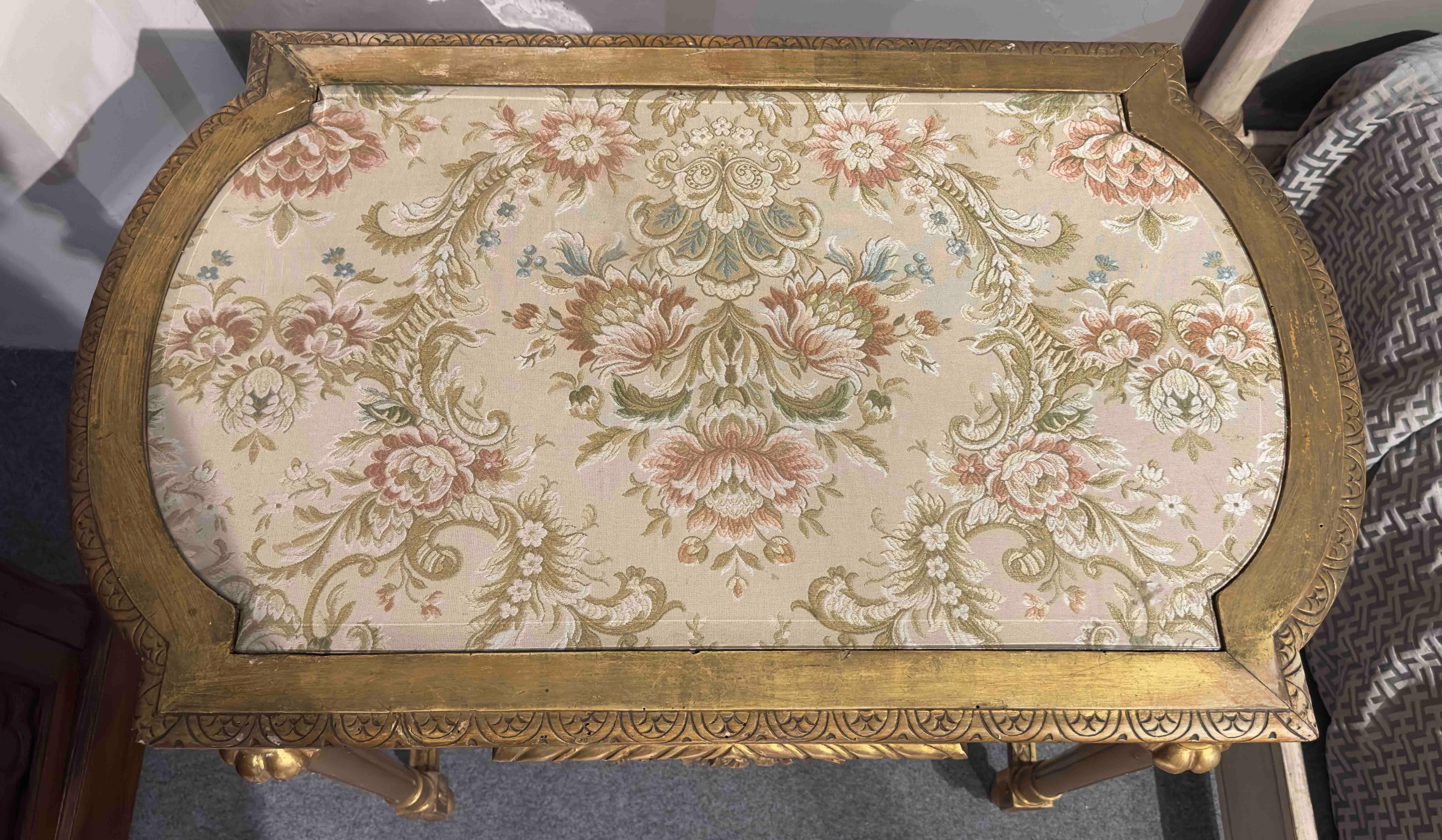 19th Century END OF THE 19th CENTURY GOLDEN TABLE IN NEOCLASSIC STYLE  For Sale