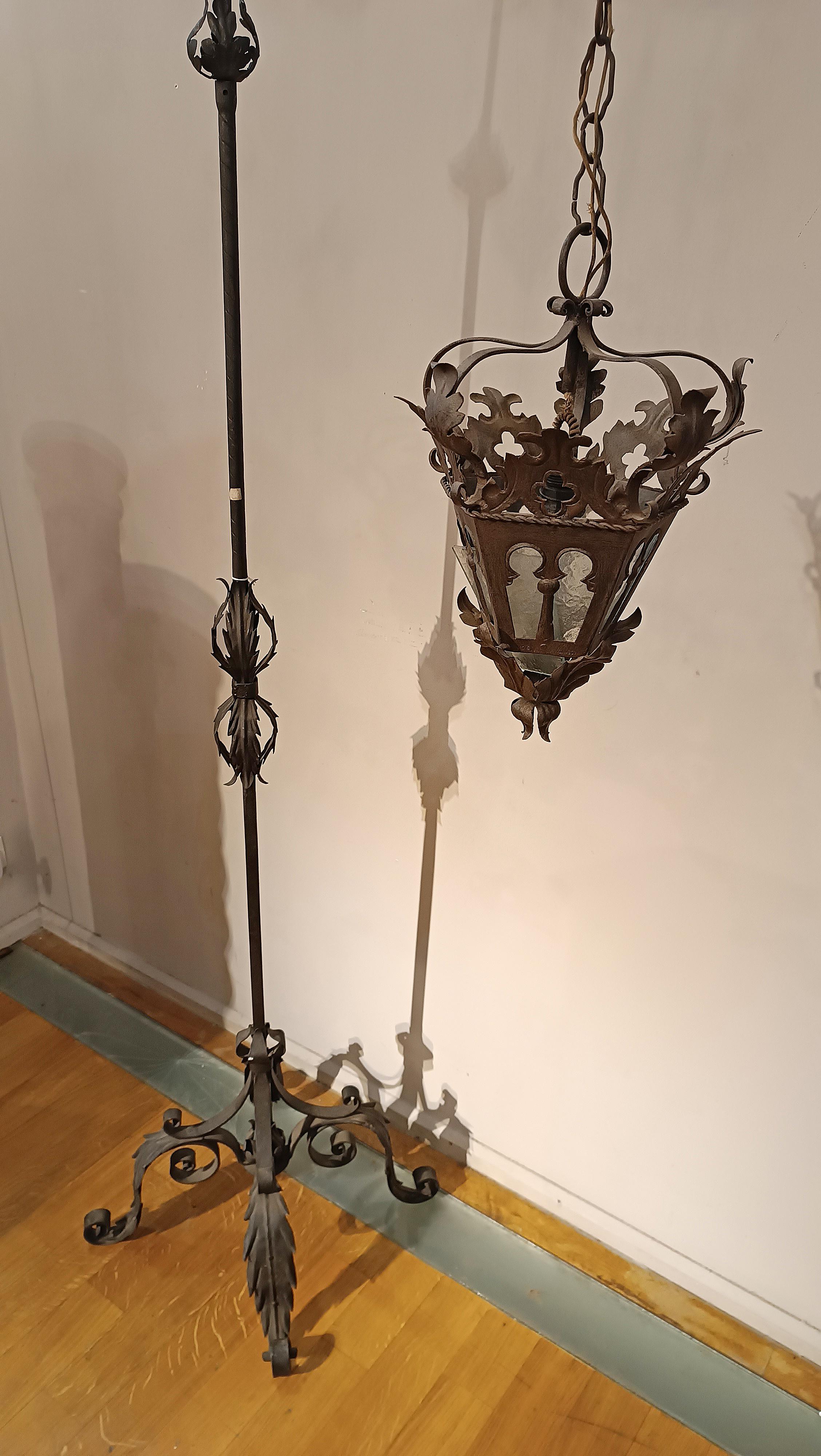 END OF THE 19th CENTURY IRON LANTERN HOLDER For Sale 9