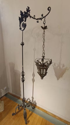 END OF THE 19th CENTURY IRON LANTERN HOLDER