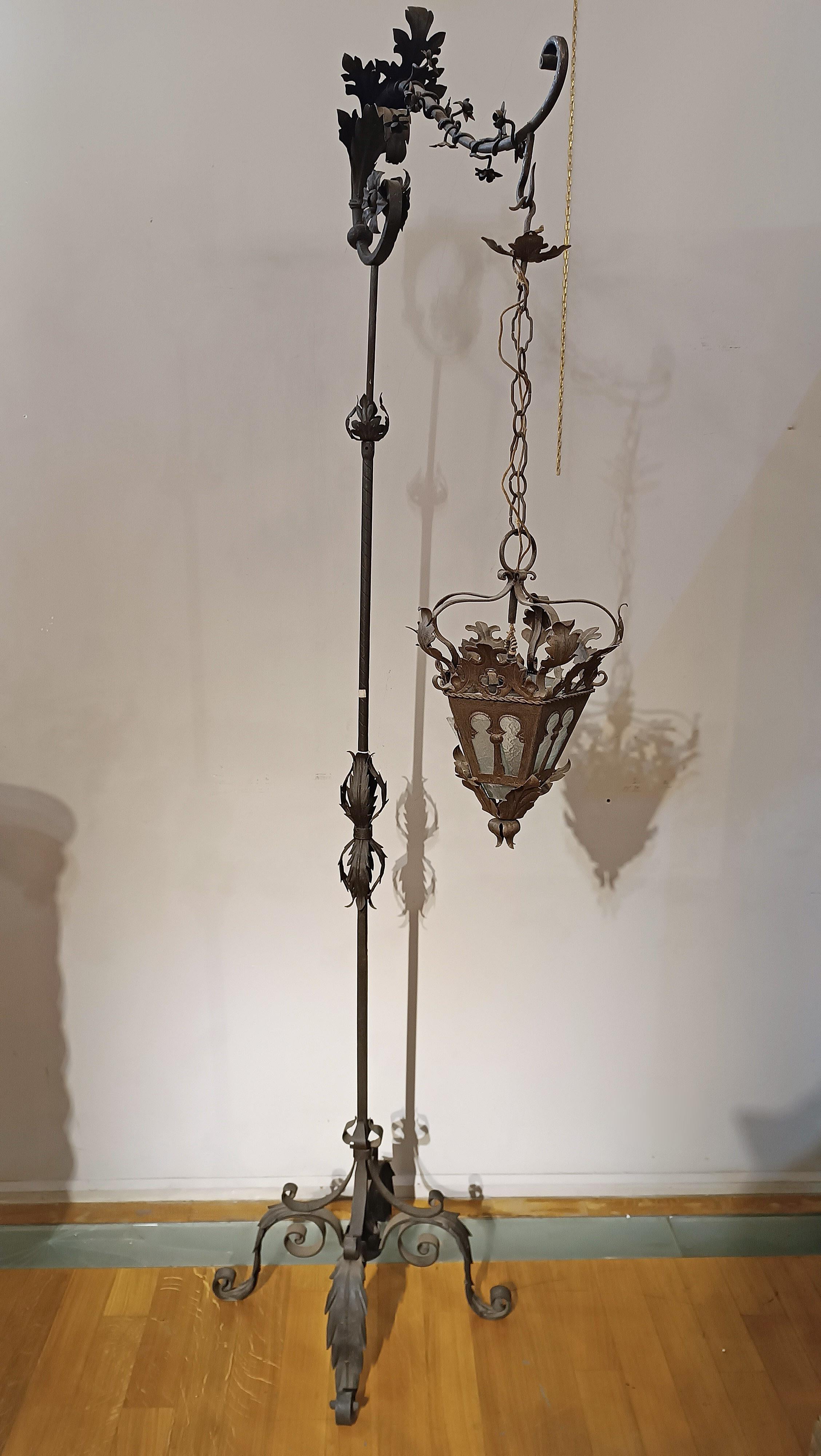 Art Deco END OF THE 19th CENTURY IRON LANTERN HOLDER For Sale