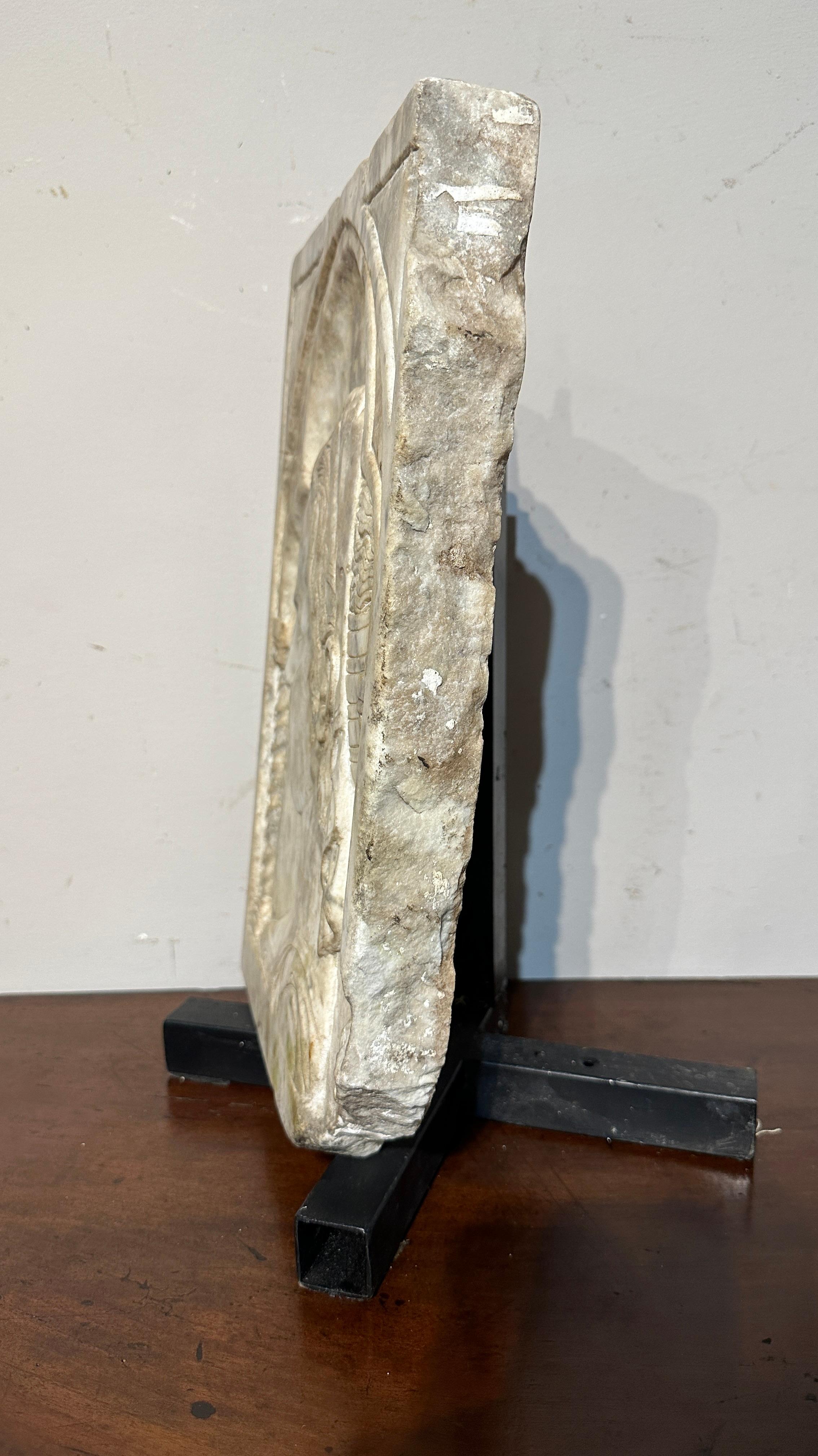 Marble END OF THE 19th CENTURY MARBLE PLAQUE ATTRIBUTABLE TO DOSSENA For Sale