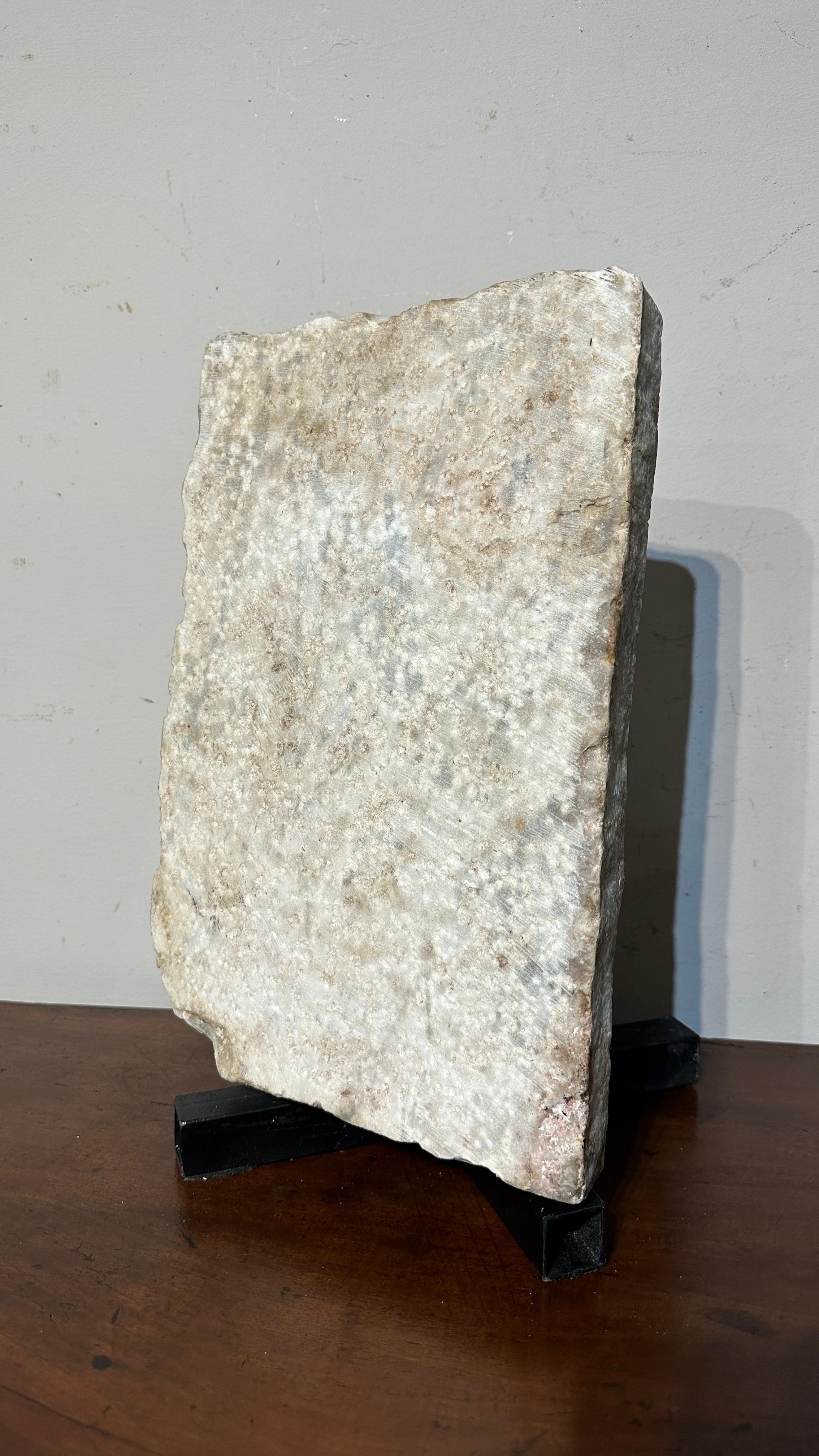 END OF THE 19th CENTURY MARBLE PLAQUE ATTRIBUTABLE TO DOSSENA For Sale 1