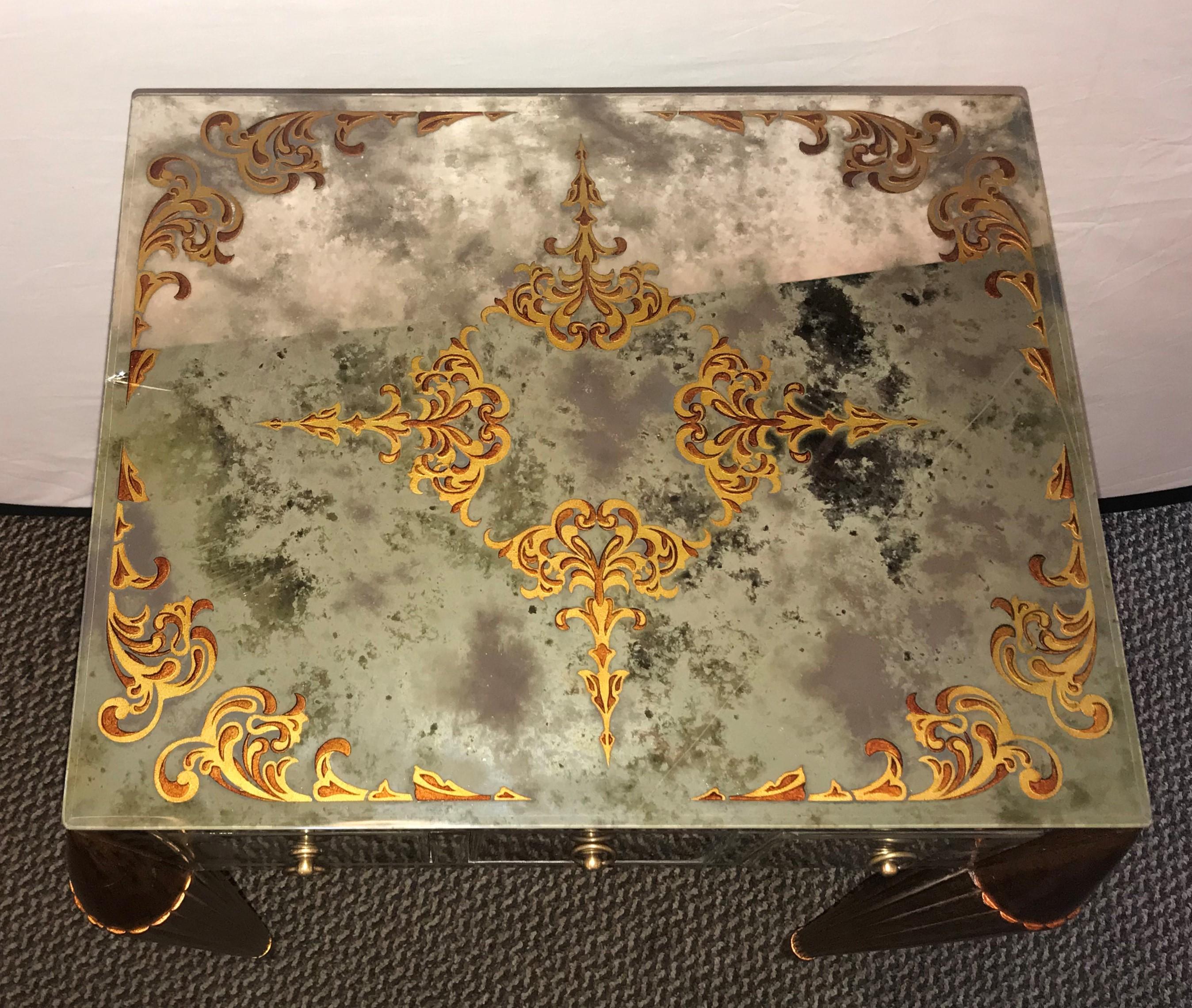 End or Lamp Table with Gilt Legs and Églomisé Designed Mirrored Top and Sides 6