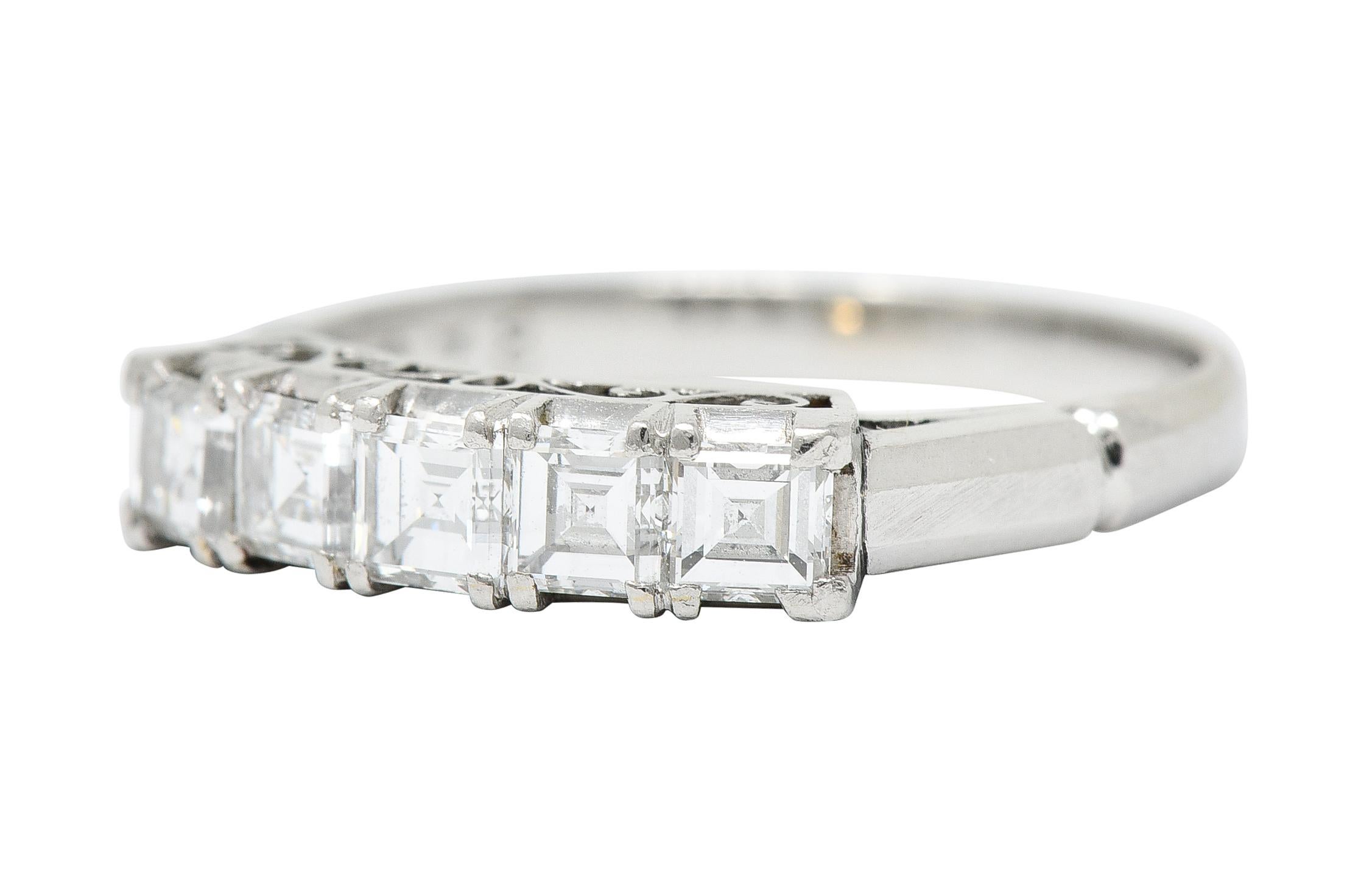 Women's or Men's Endearing 0.78 Carat Diamond Platinum Five Stone Band Ring For Sale