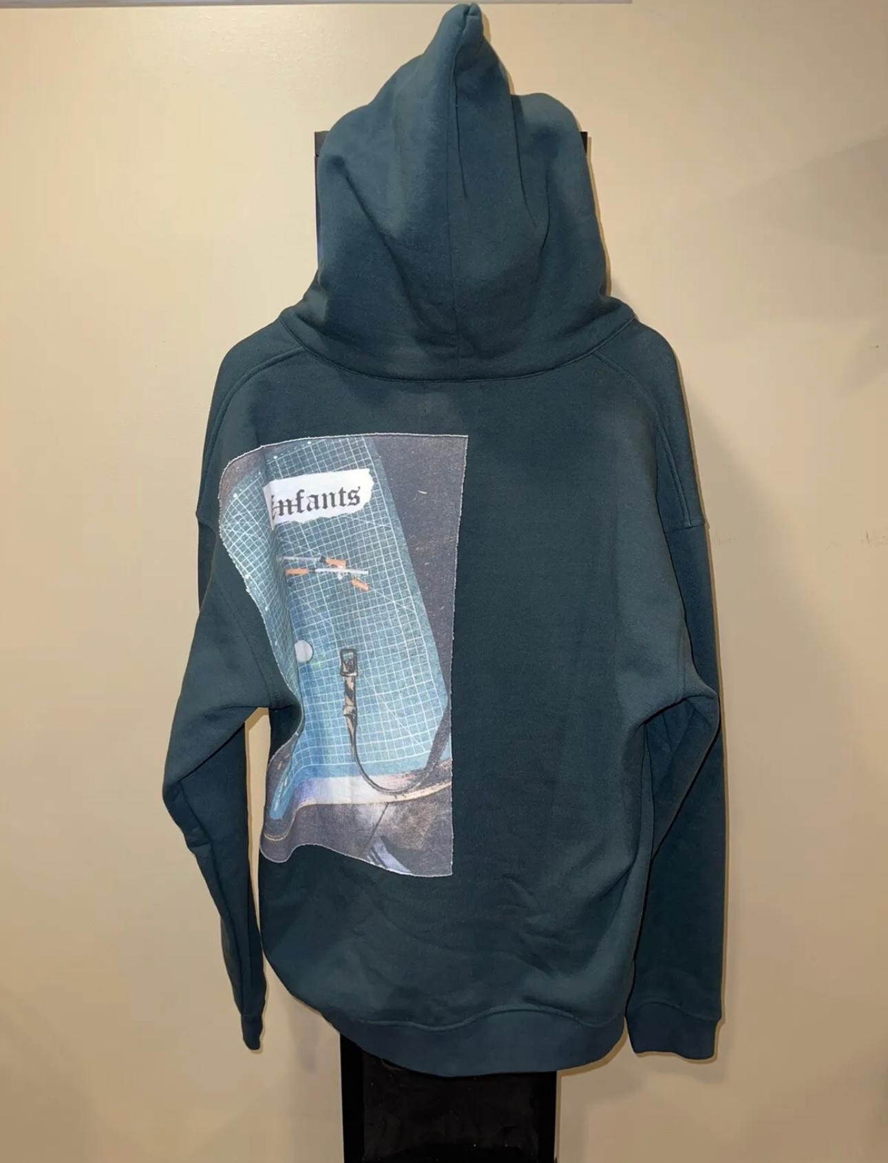 Enfants Riches Deprimes Green Assemblage Heroin Needle Patch Hoodie In Excellent Condition For Sale In Bear, DE