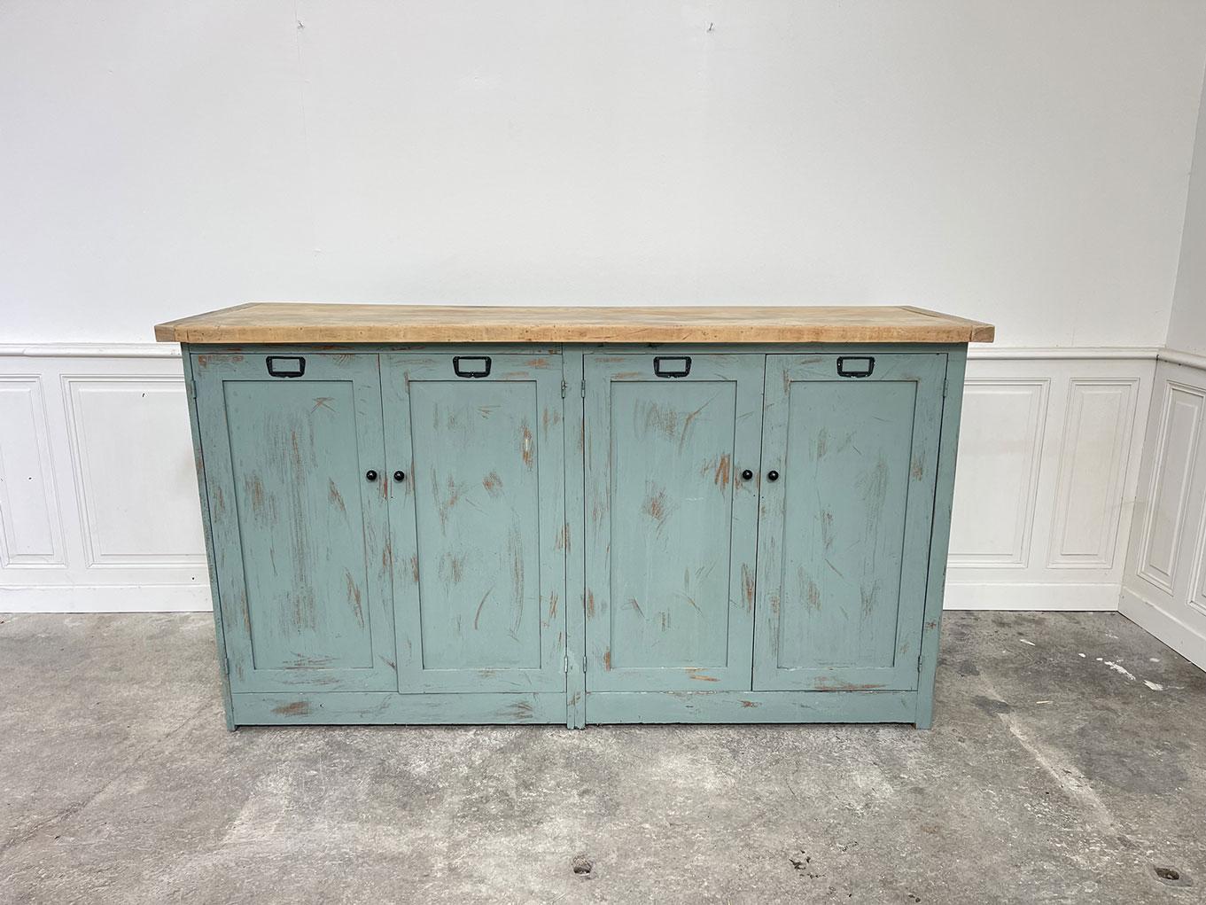 Enfilade bleutée en sapin années 1950 en Excelente estado para la venta en ALBIGNY-SUR-SAÔNE, FR