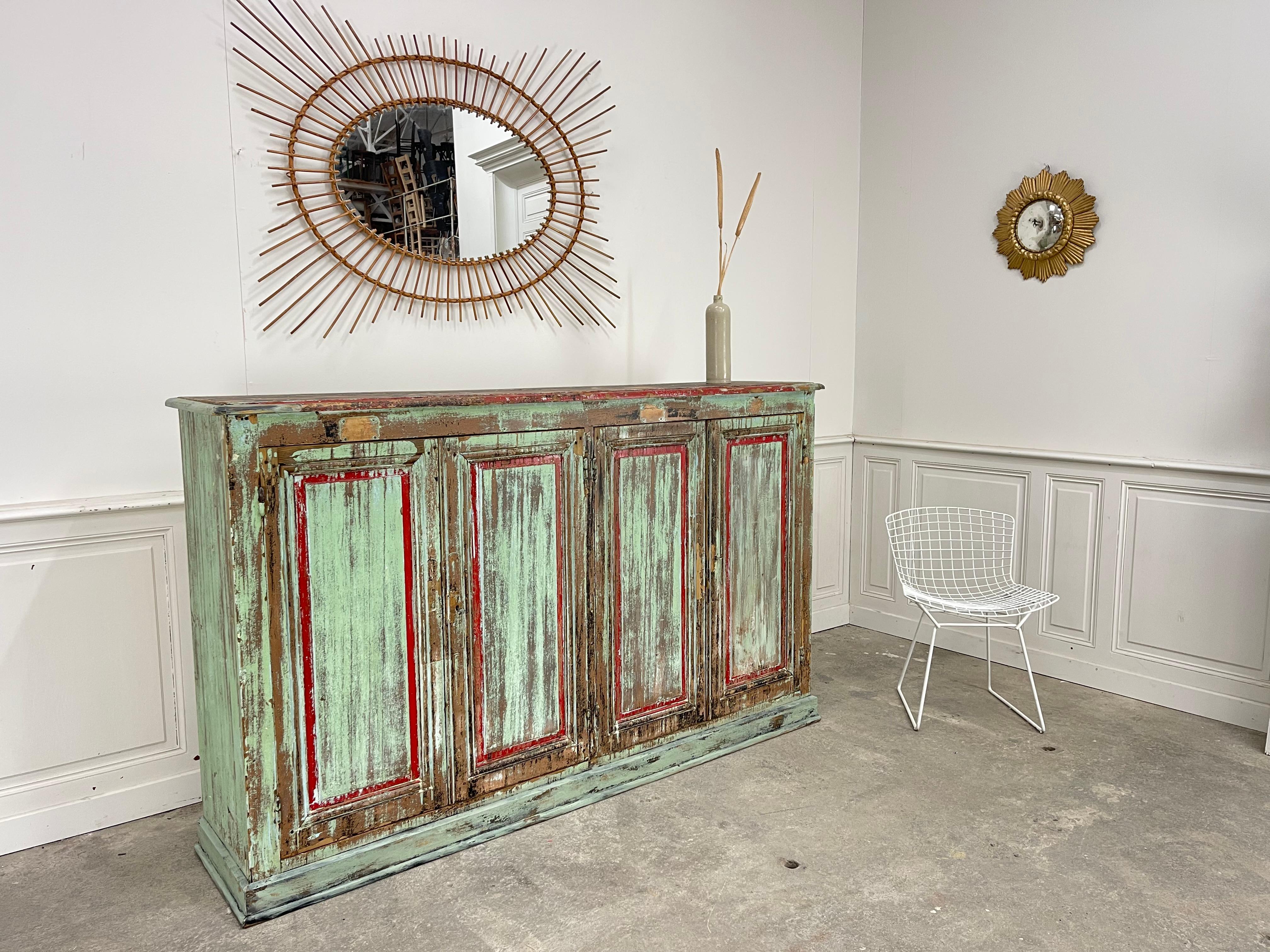 Pino Enfilade d'atelier patine verte 1920 in vendita