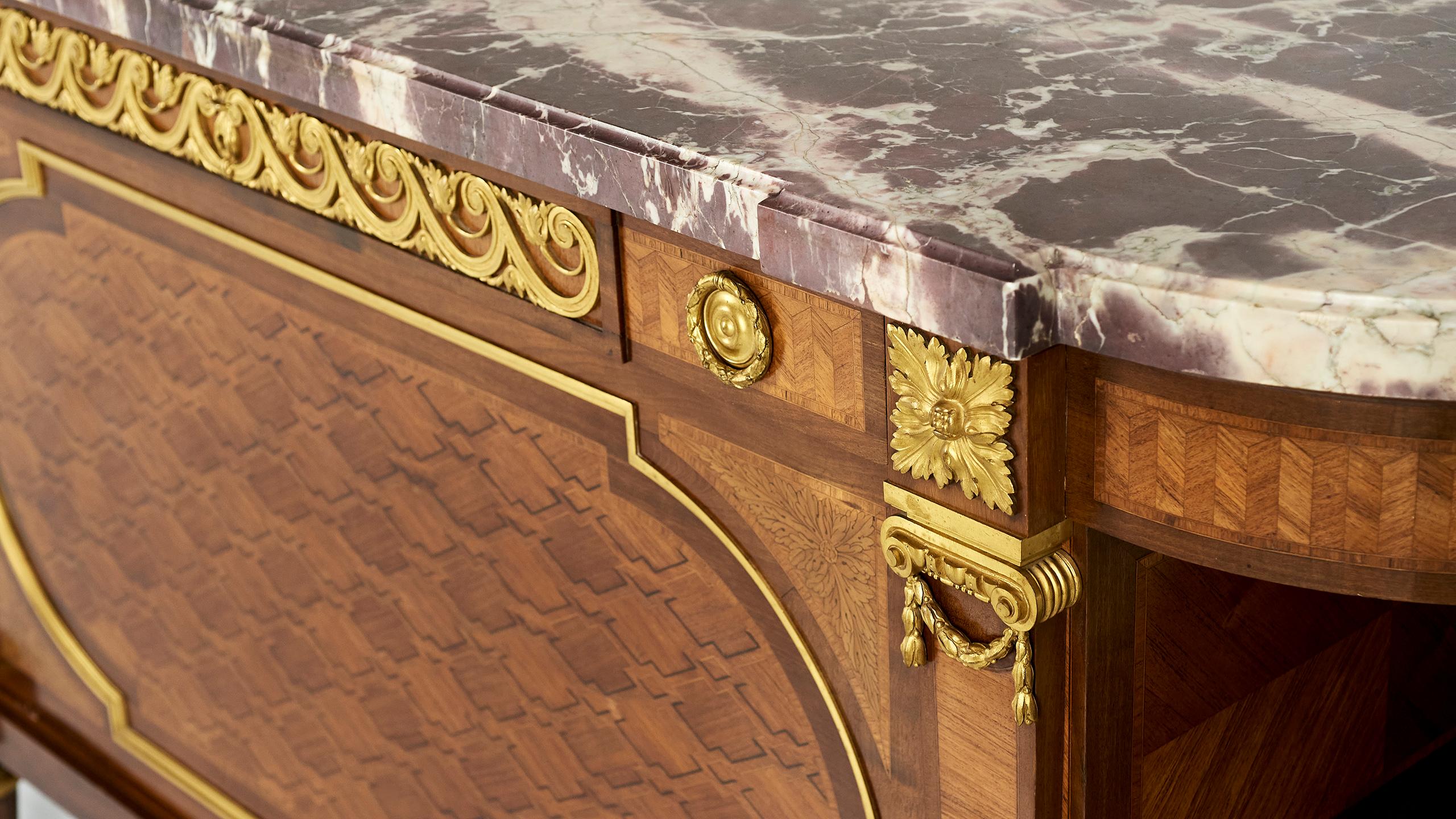 Enfilade de style Louis XVI réalisée vers 1830 par la Maison Krieger en vente 5