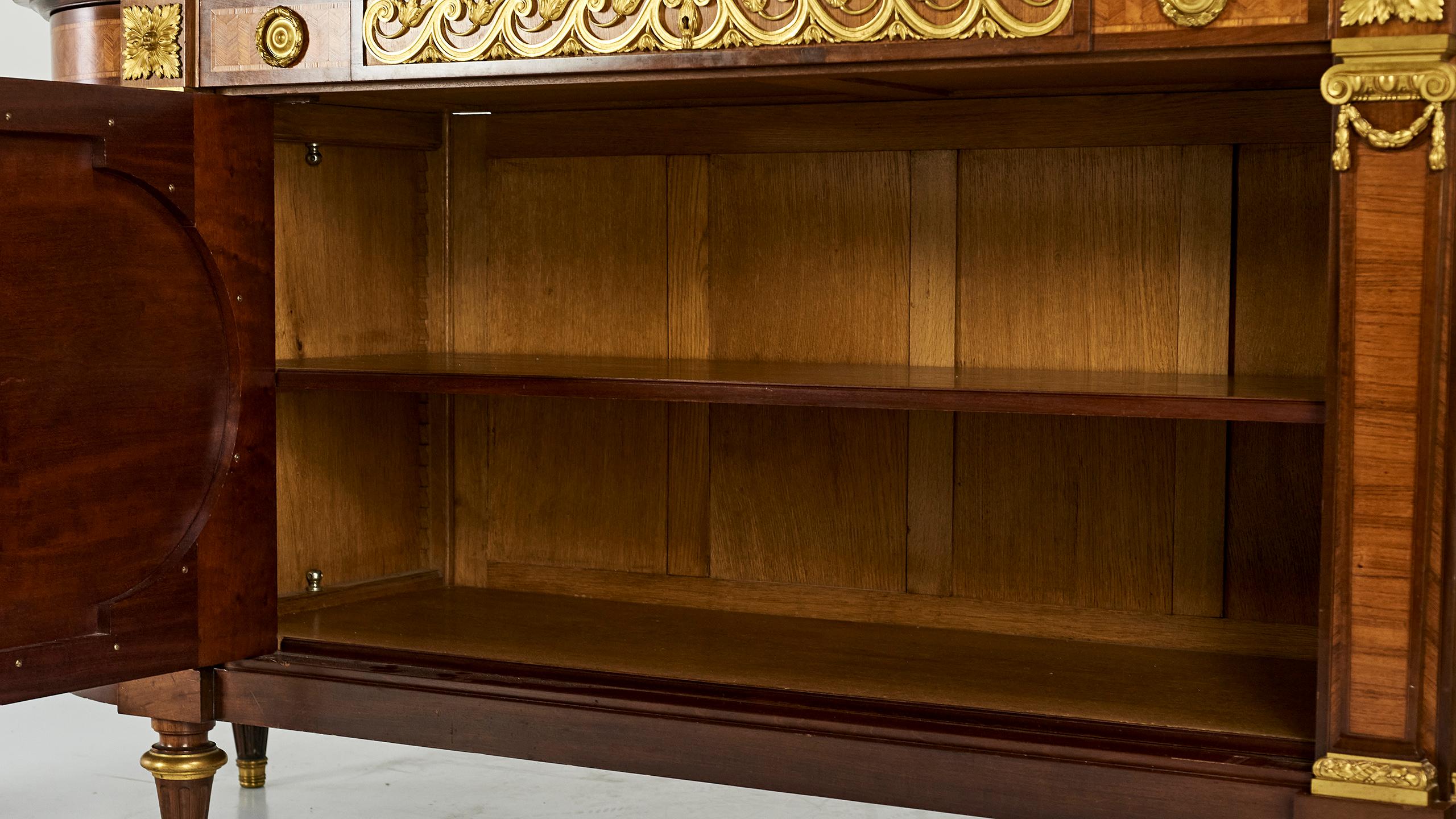 Enfilade de style Louis XVI réalisée vers 1830 par la Maison Krieger en vente 1