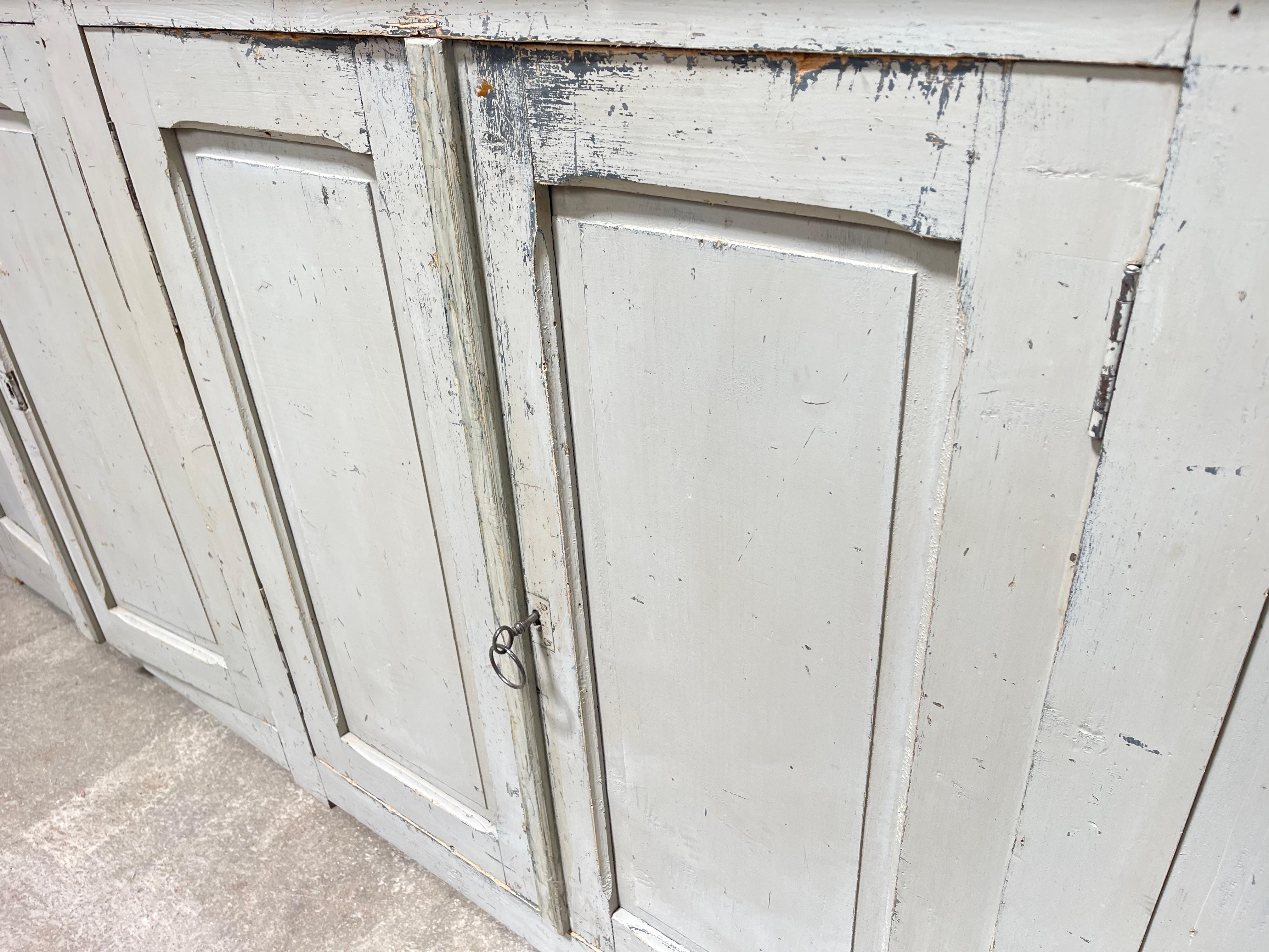 Metà XX secolo Enfilade en bois de sapin 1940 in vendita