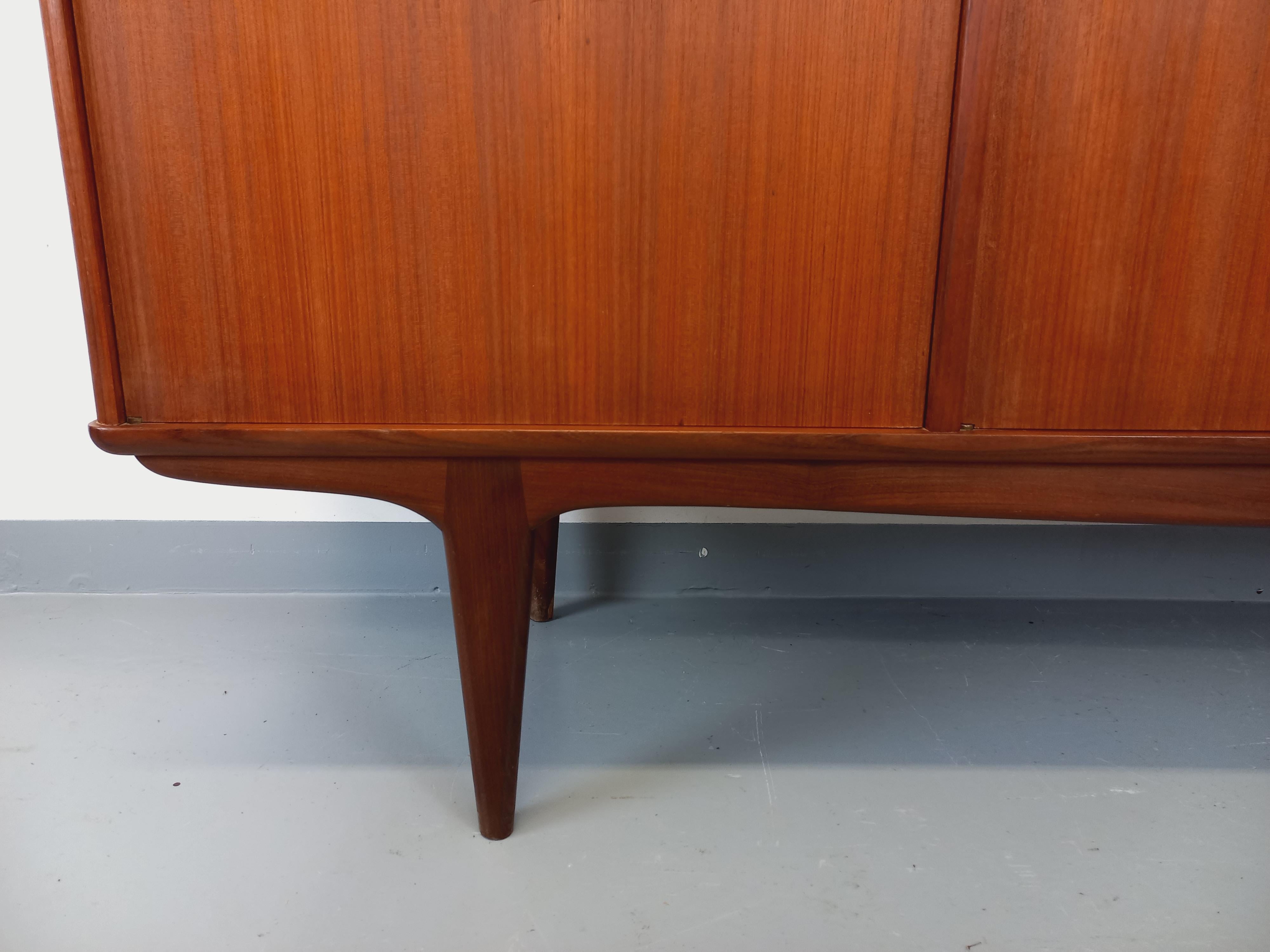 Enfilade haute scandinave vintage en teck des années 50 60 6