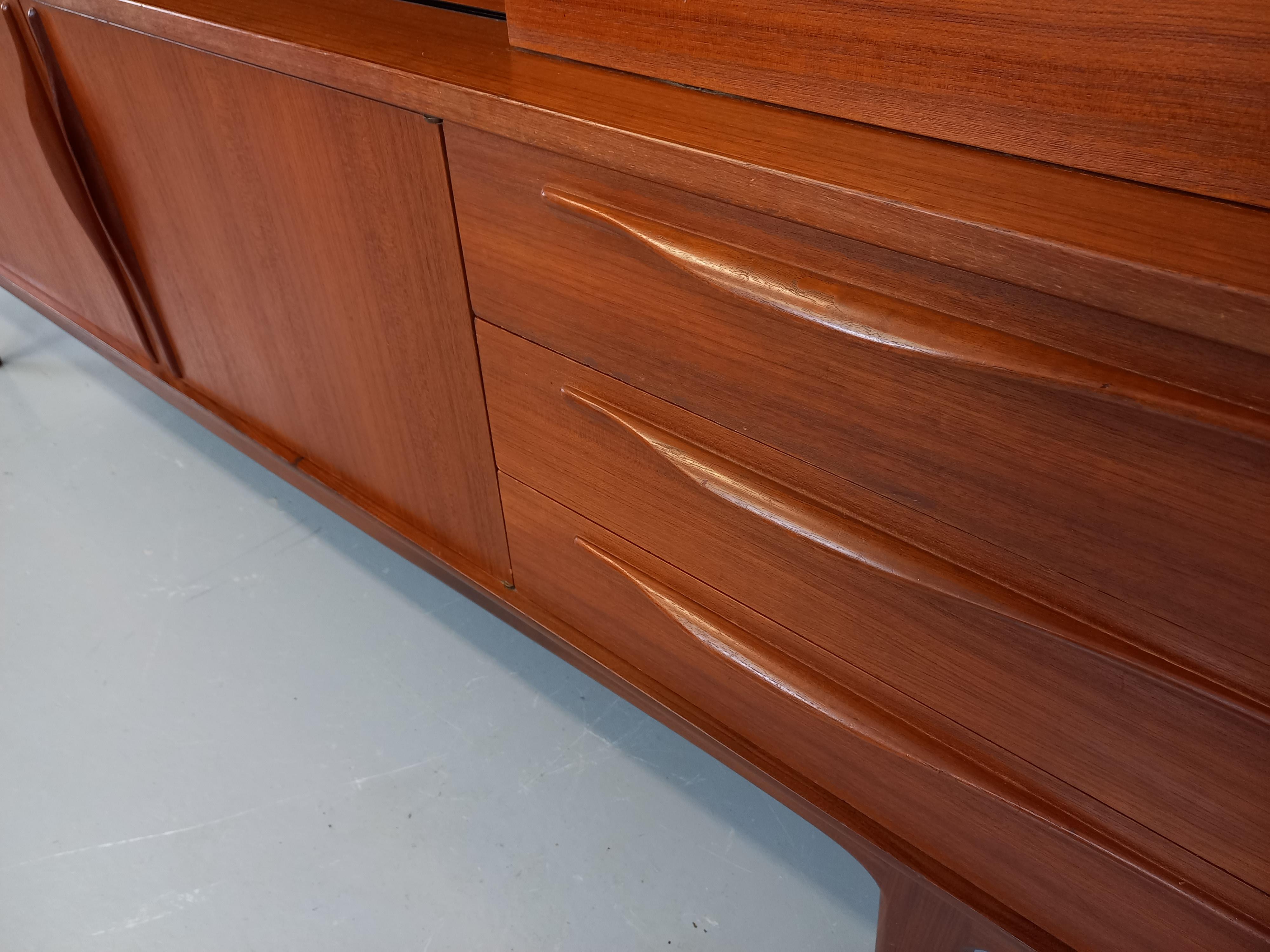 Milieu du XXe siècle Enfilade haute scandinave vintage en teck des années 50 60
