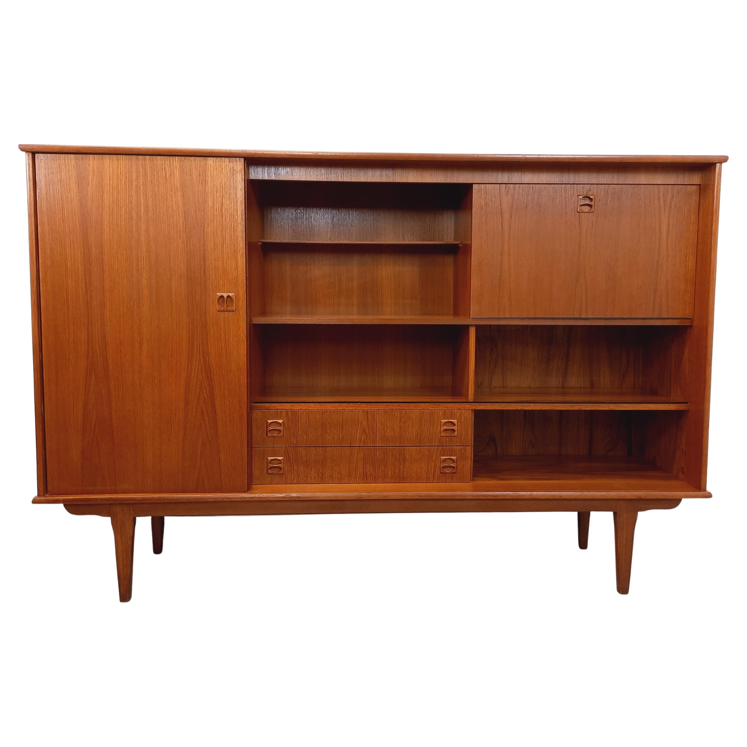 Enfilade haute style scandinave vintage en teck des années 60