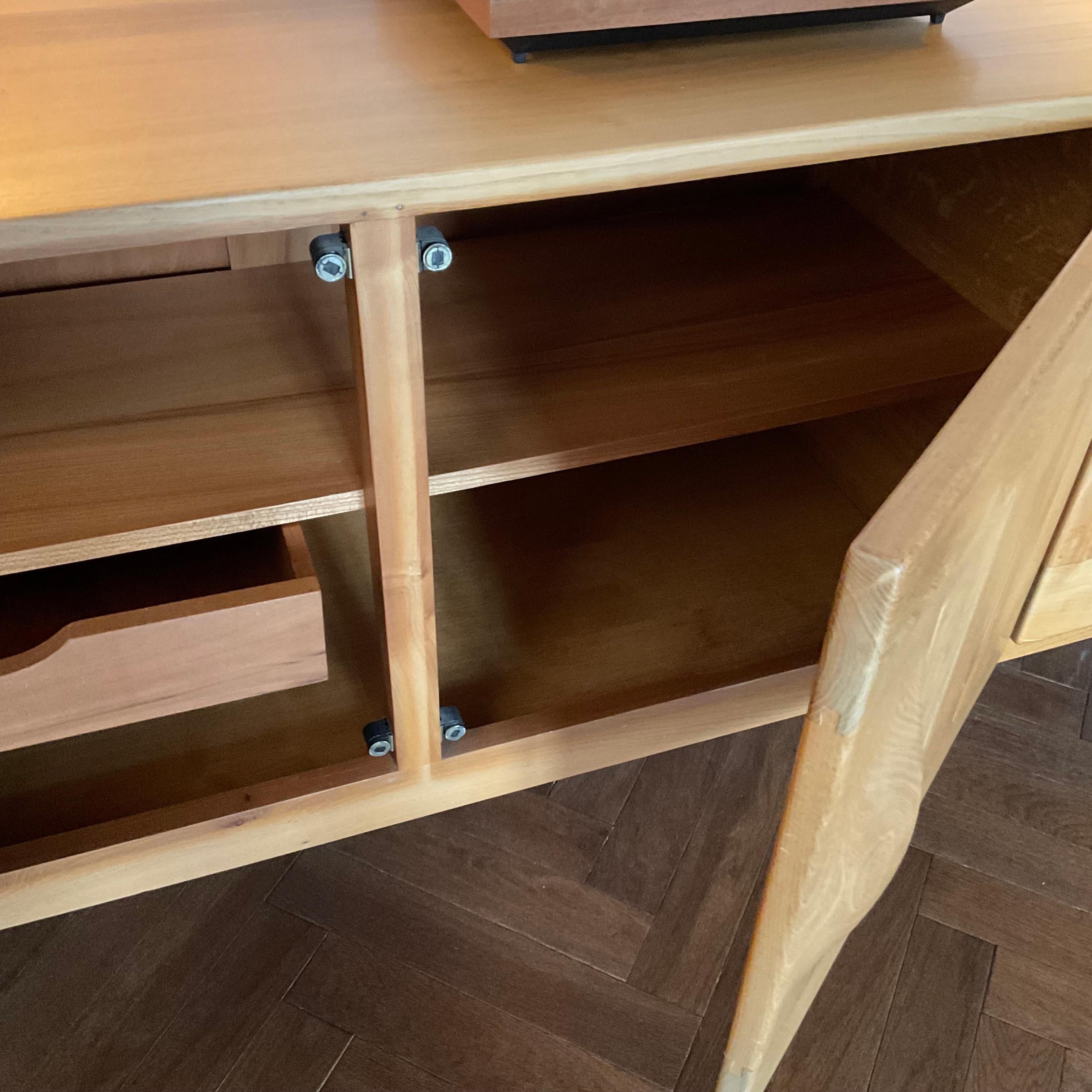 Enfilade Maison Regain orme massif années 60 / 70 (Ende des 20. Jahrhunderts) im Angebot