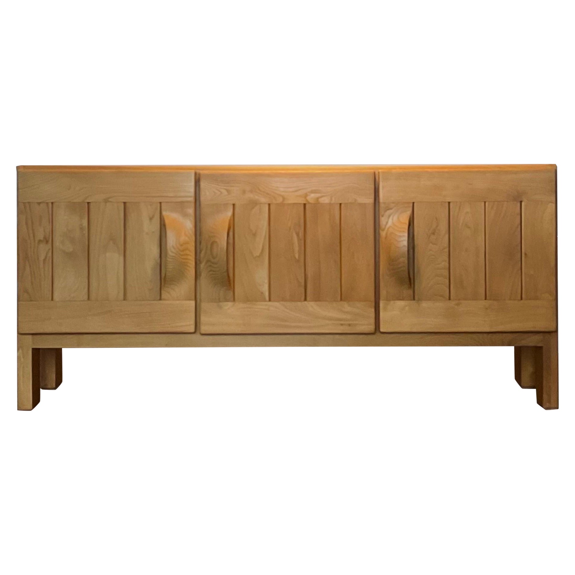 Enfilade Maison Regain orme massif années 60 / 70 im Angebot