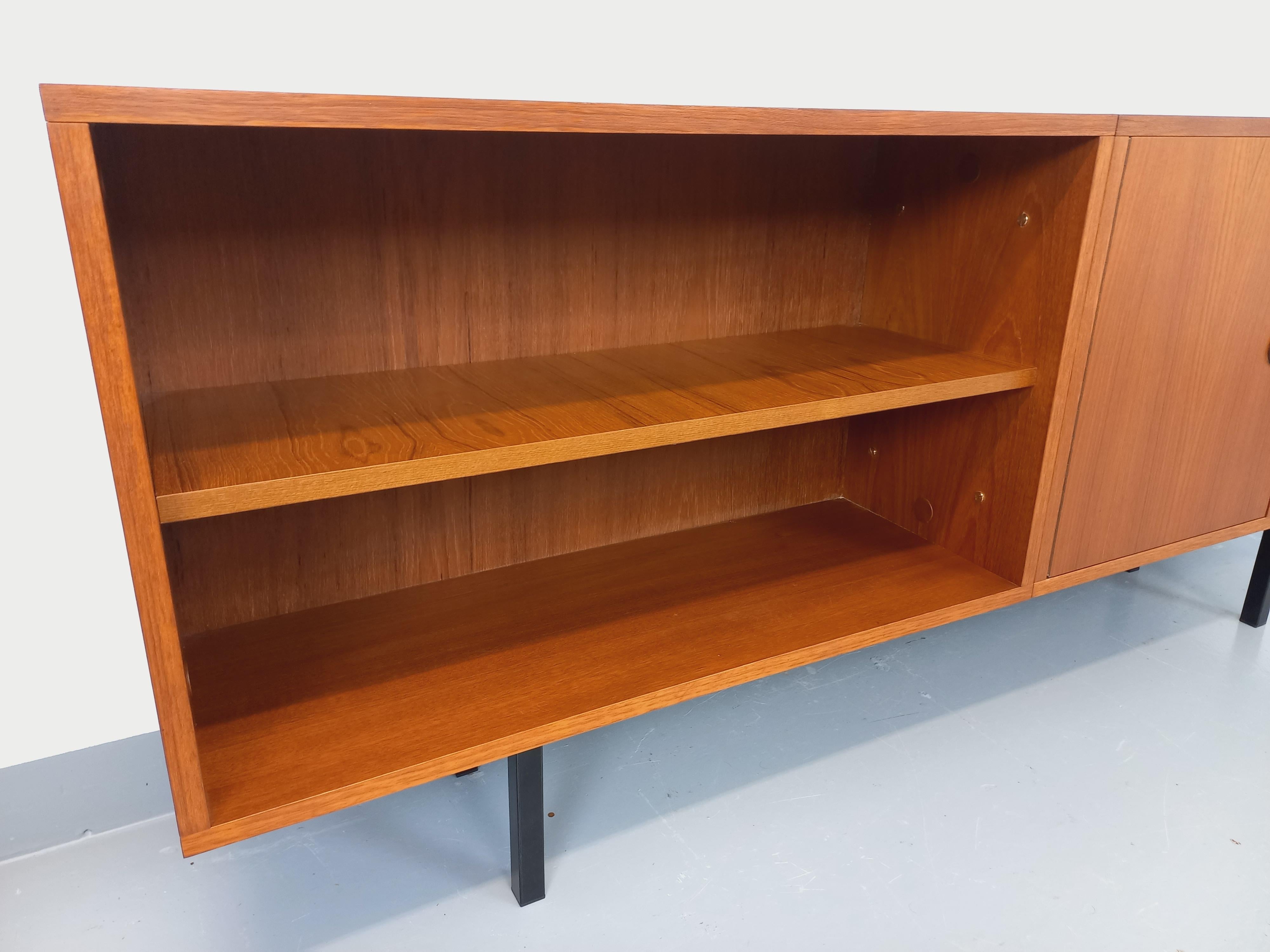 Enfilade meuble de rangement bibliothèque vintage style scandinave teck For Sale 1