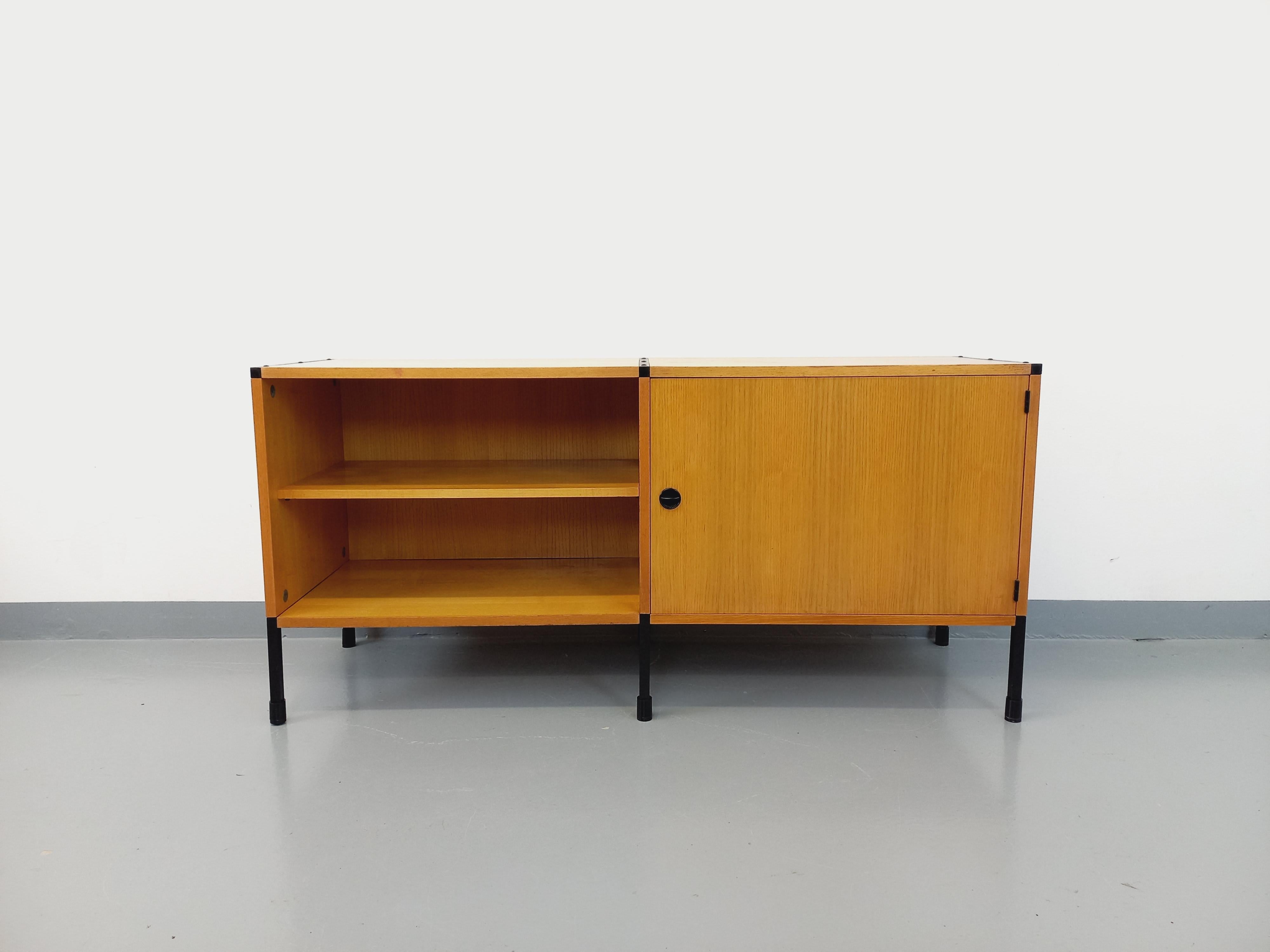 Enfilade moderniste vintage ARP Minvielle par Guariche Mortier Motte en bois en vente 3