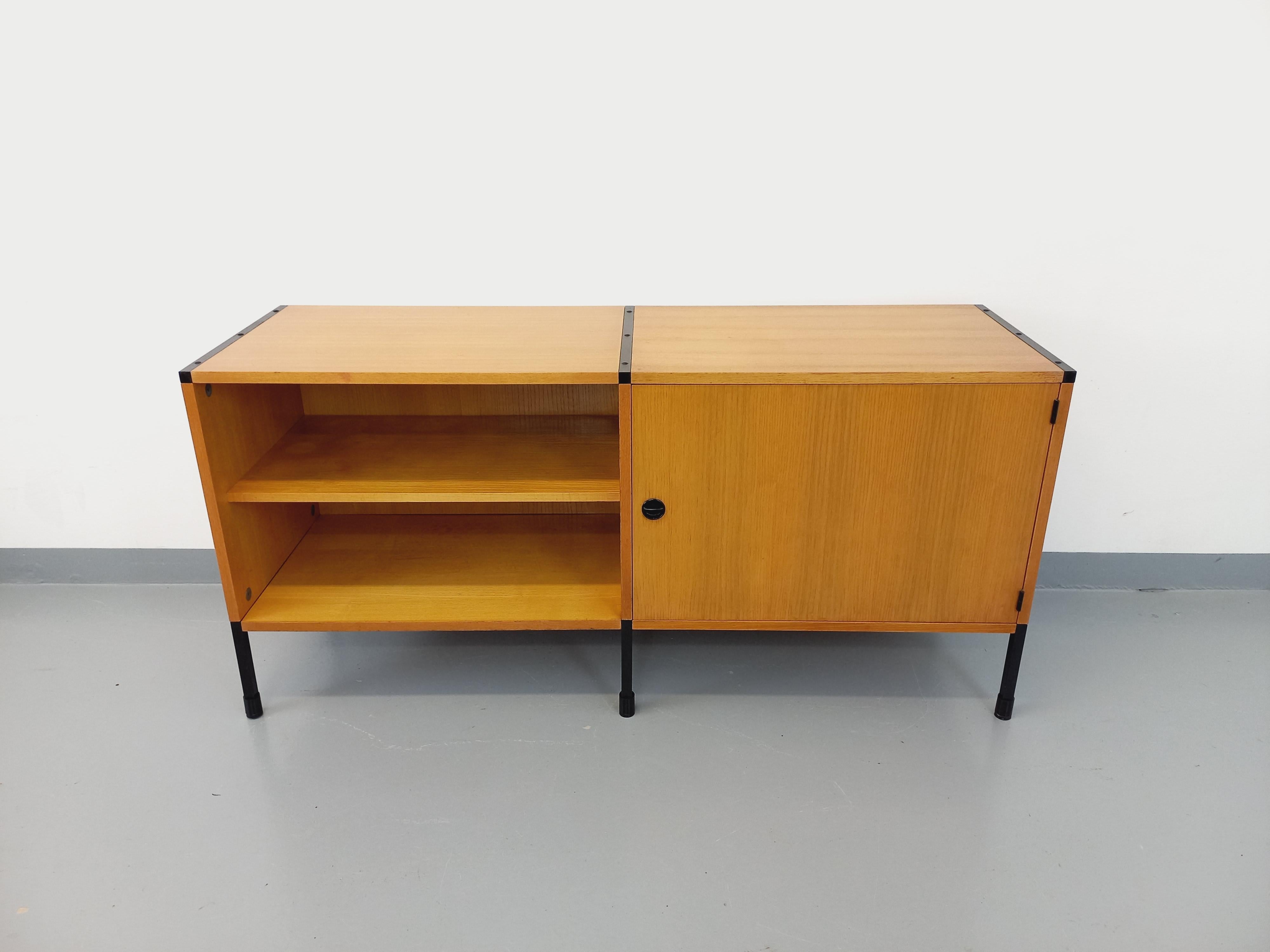 Enfilade moderniste vintage ARP Minvielle par Guariche Mortier Motte en bois en vente 10