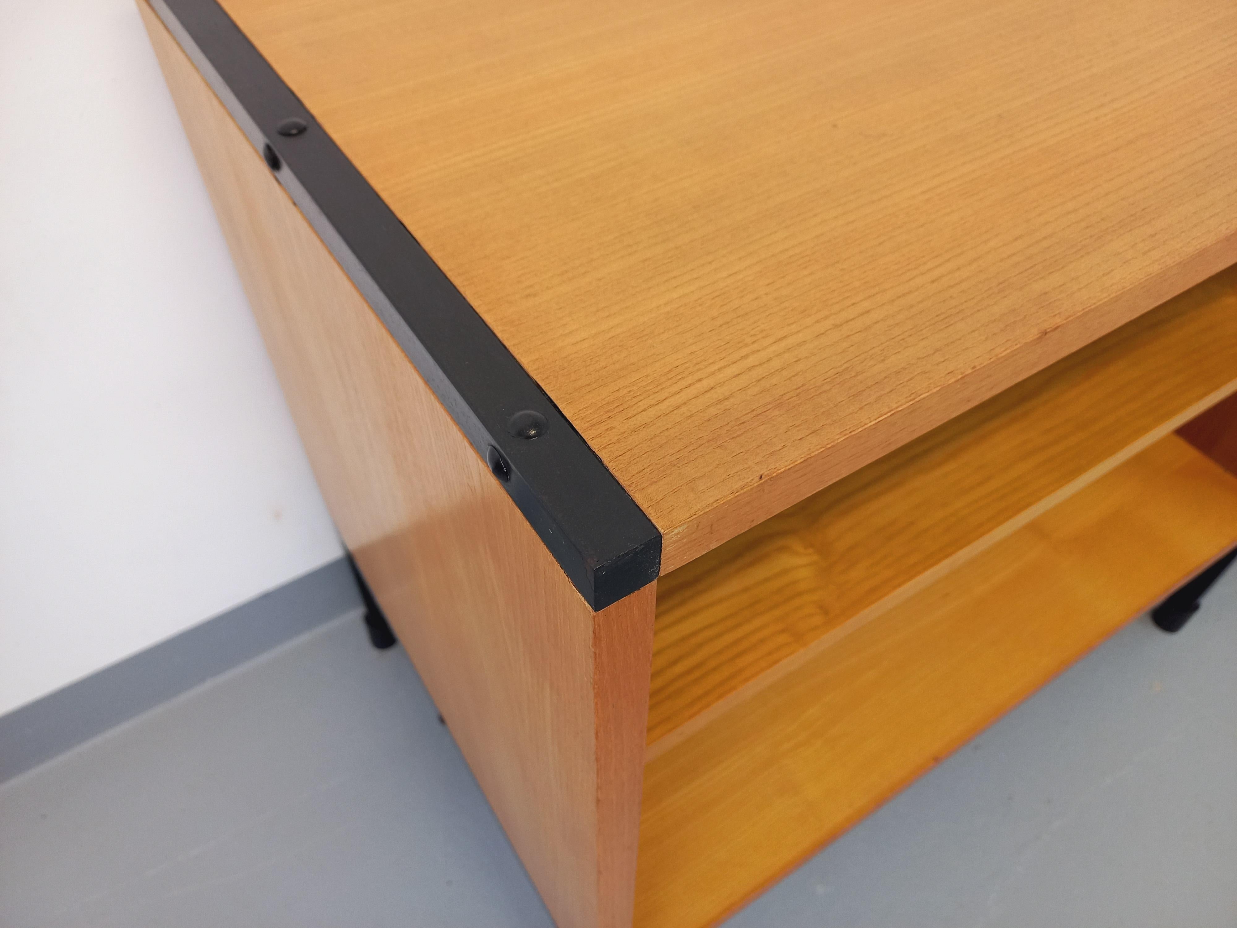 Milieu du XXe siècle Enfilade moderniste vintage ARP Minvielle par Guariche Mortier Motte en bois en vente