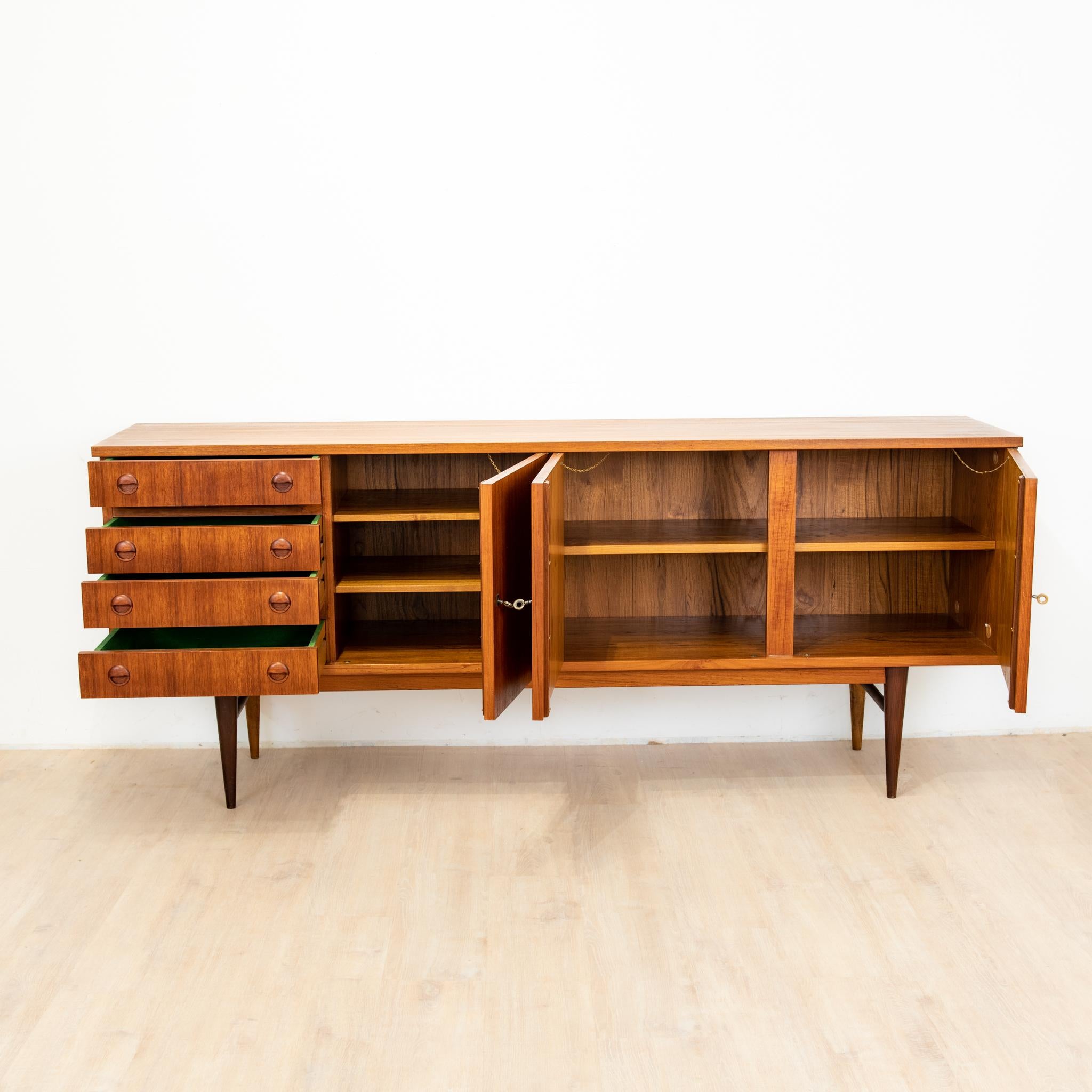 Enfilade scandinave en teck 1960 in vendita 1
