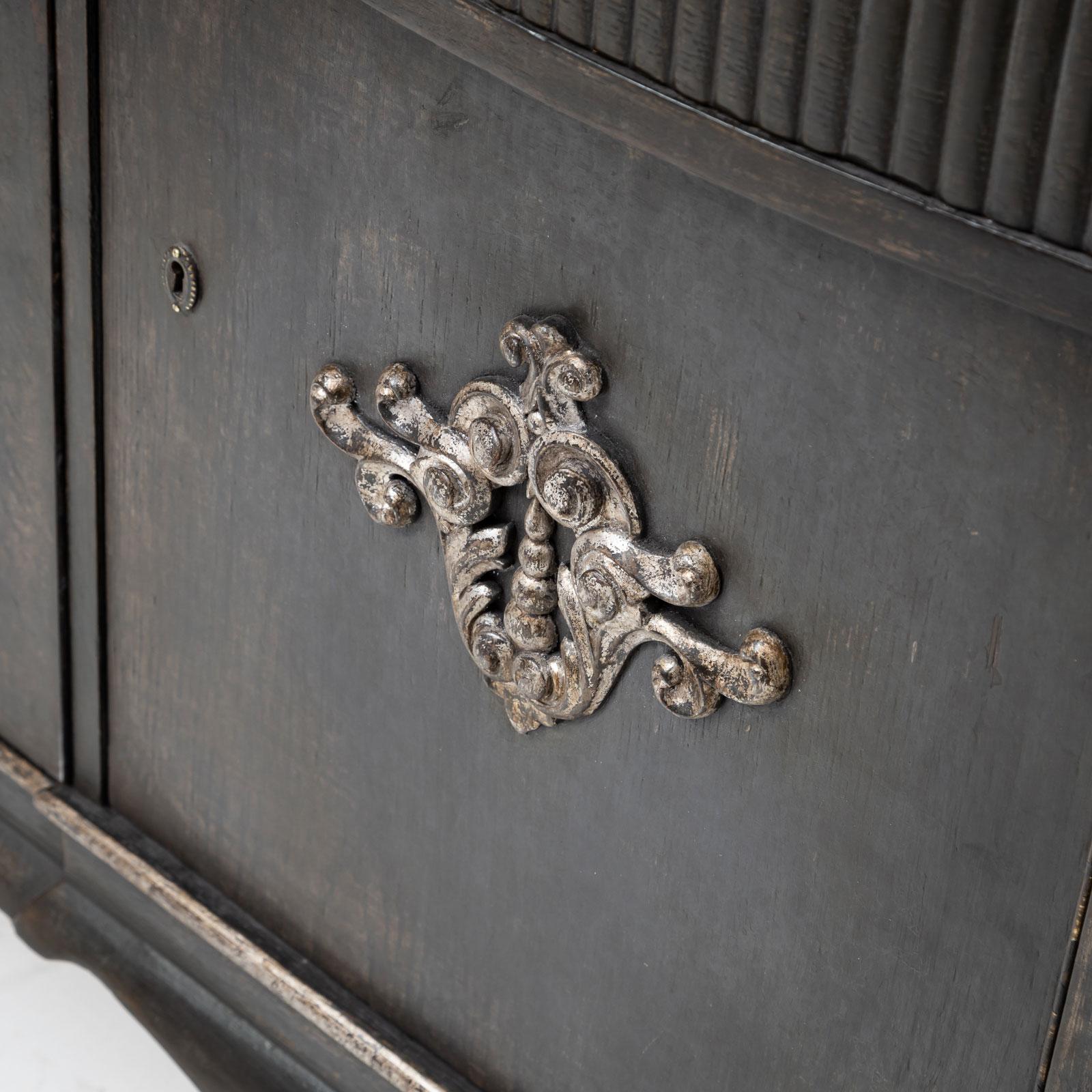 Enfilade Sideboard, German, circa 1930 In Good Condition For Sale In Greding, DE