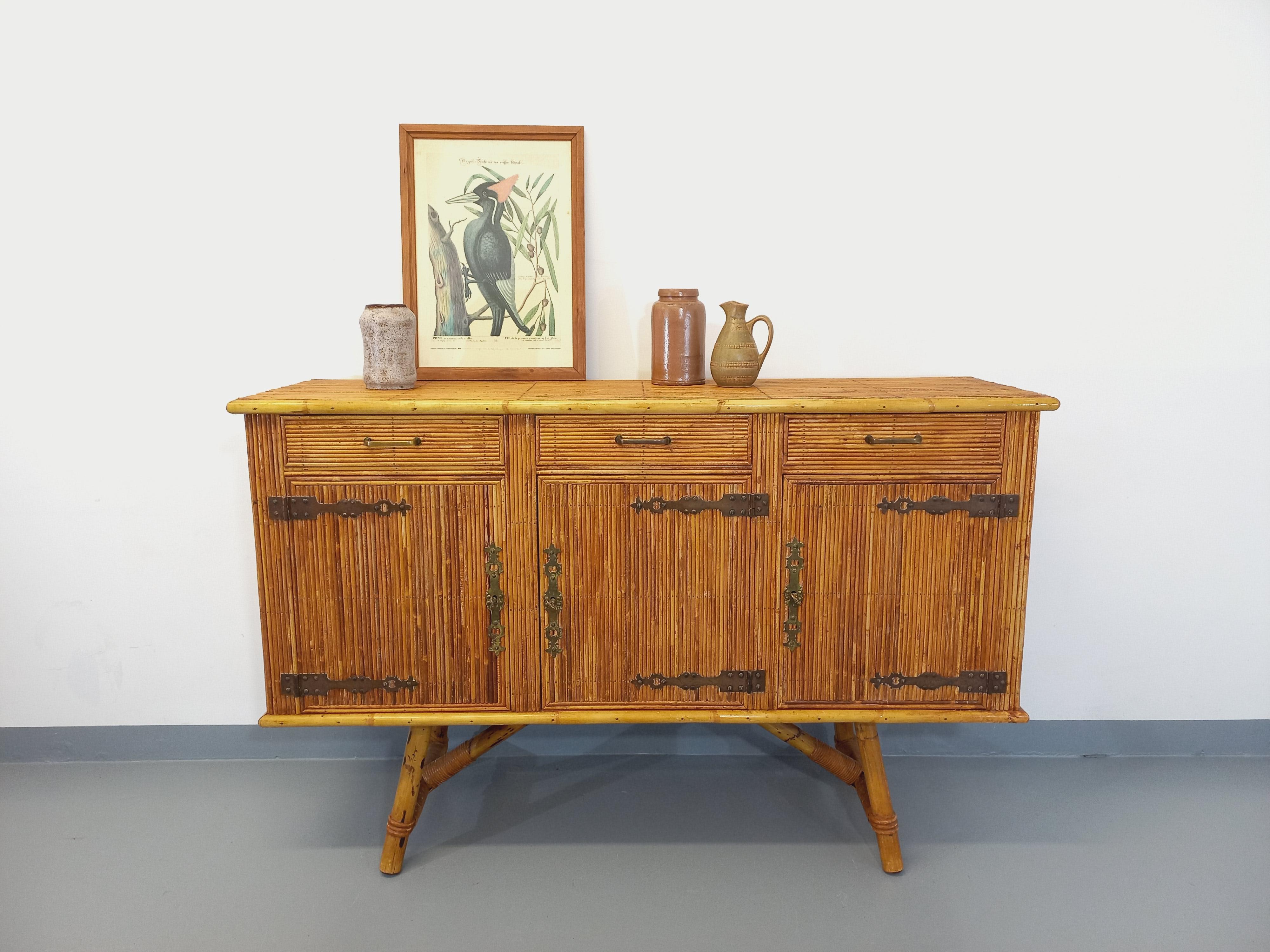 Enfilade vintage Audoux Minet en rotin des années 50 60 en vente 7