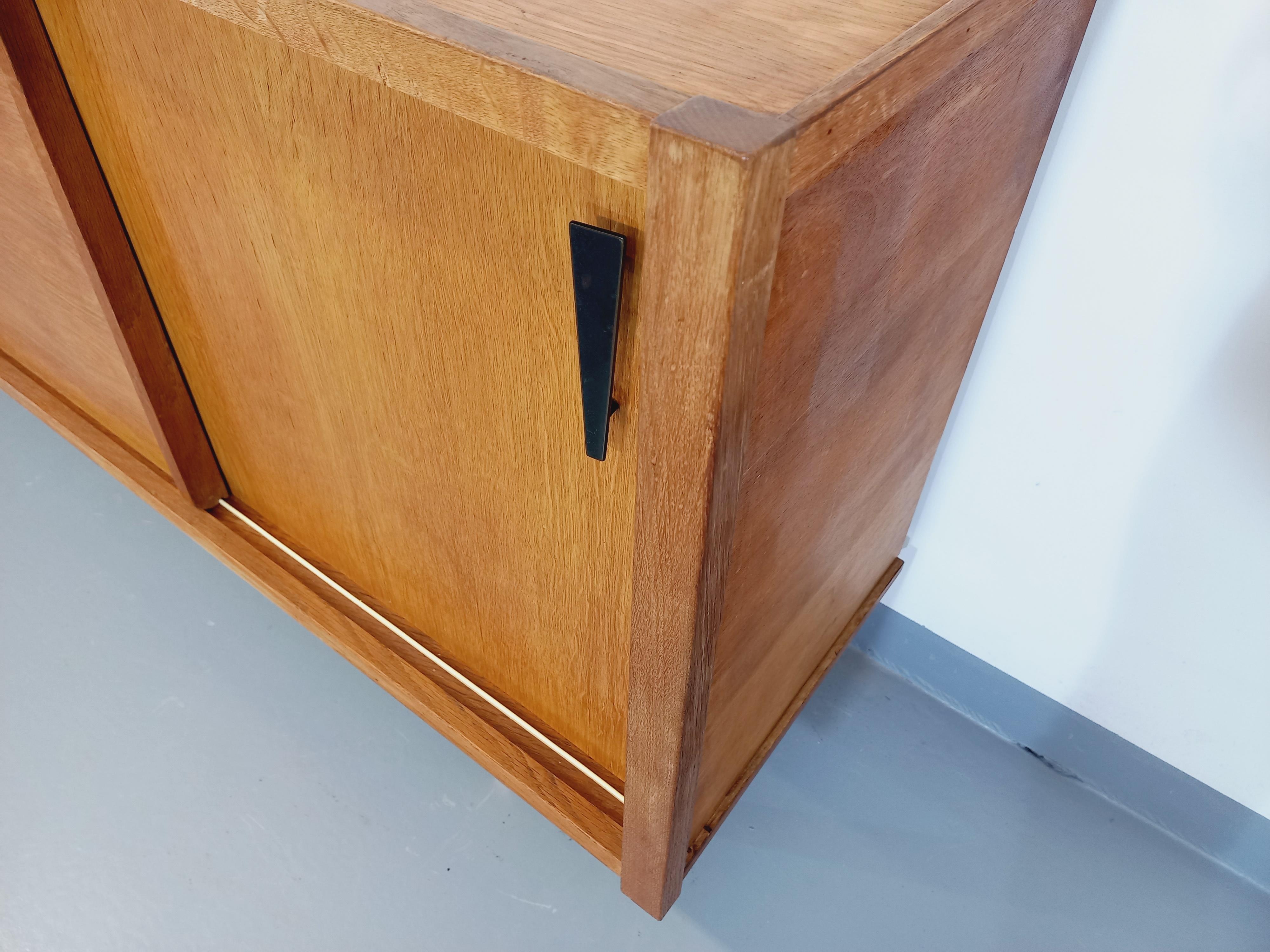 Mid-Century Modern Enfilade vintage en bois de chêne clair des années 60 en vente