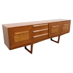 Enfilade vintage pieds traîneaux style scandinave en teck des années 60
