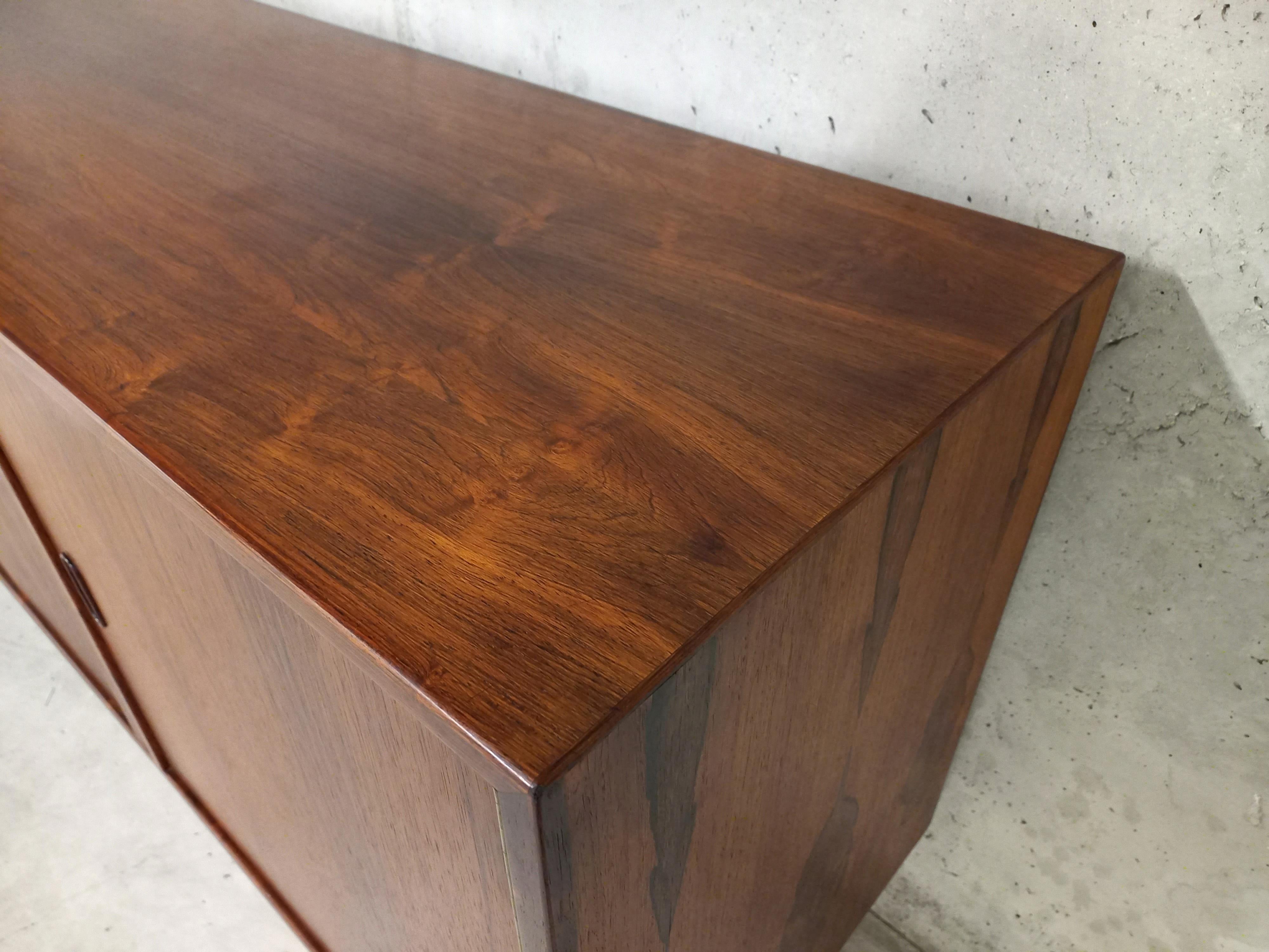 Scandinavo moderno Enfilade vintage scandinava in palissandro anni '60 del designer Arne Vodder in vendita