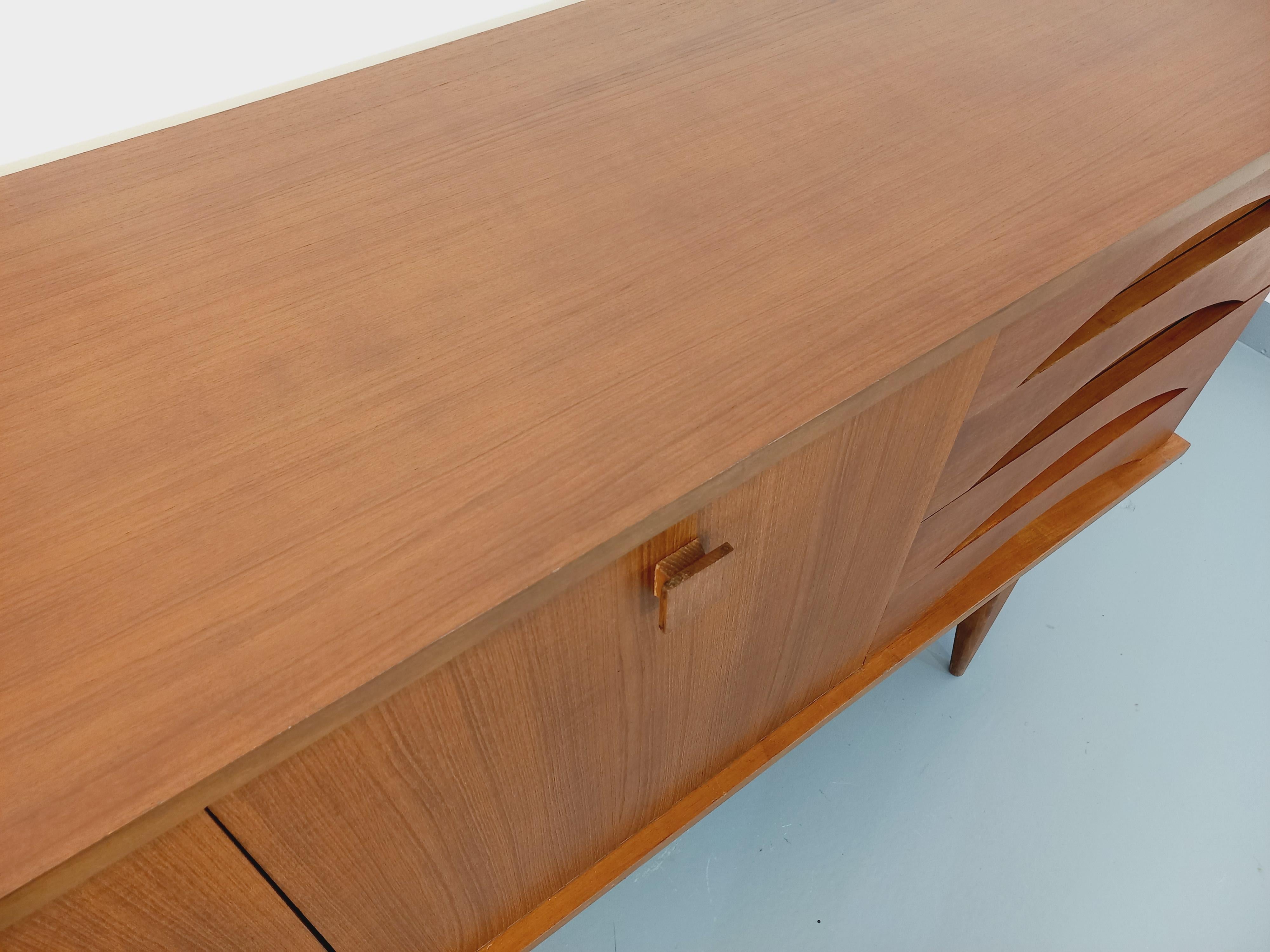 Scandinave Enfilade vintage style scandinave en teck des années 60 en vente