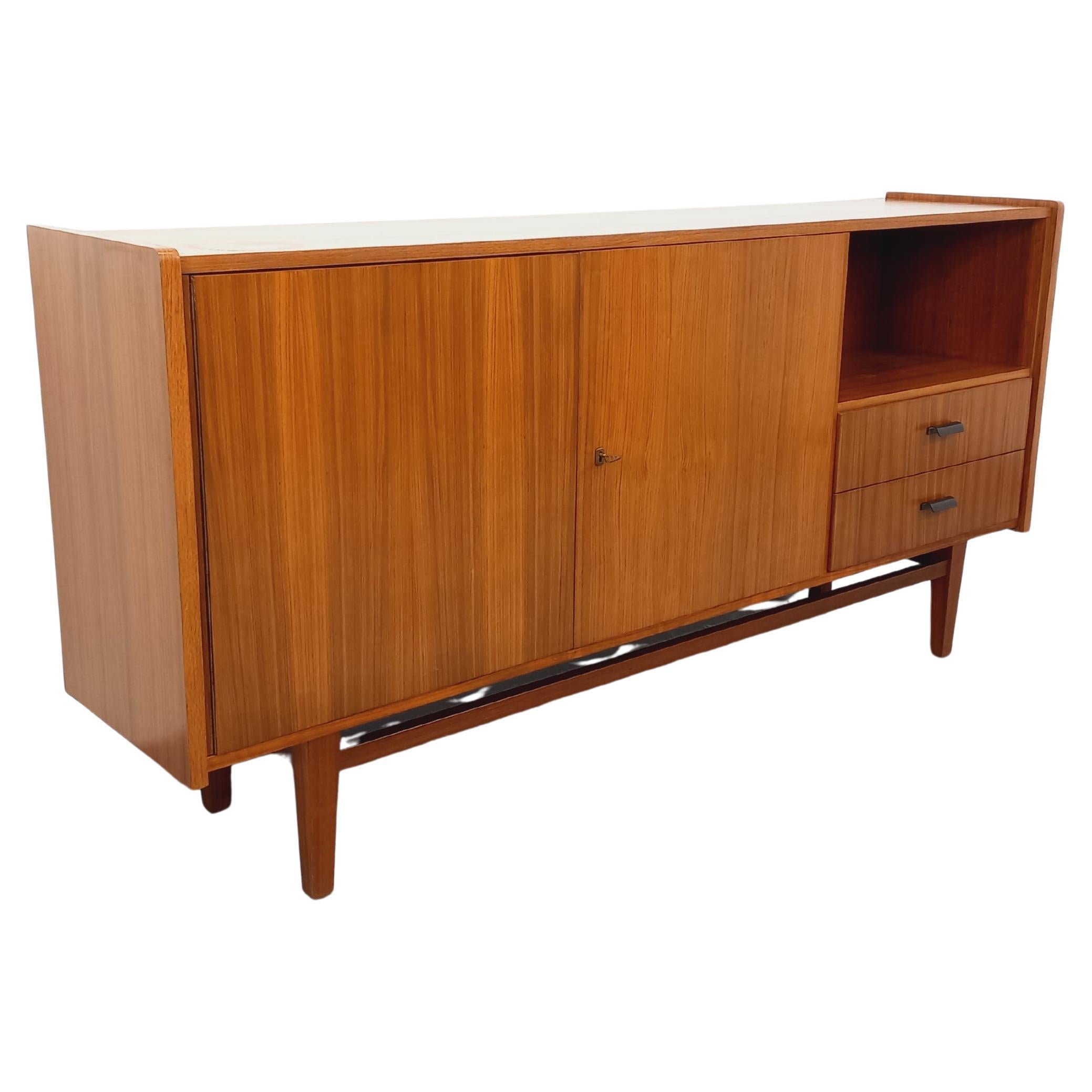 Enfilade vintage style scandinave en teck des années 60 im Angebot