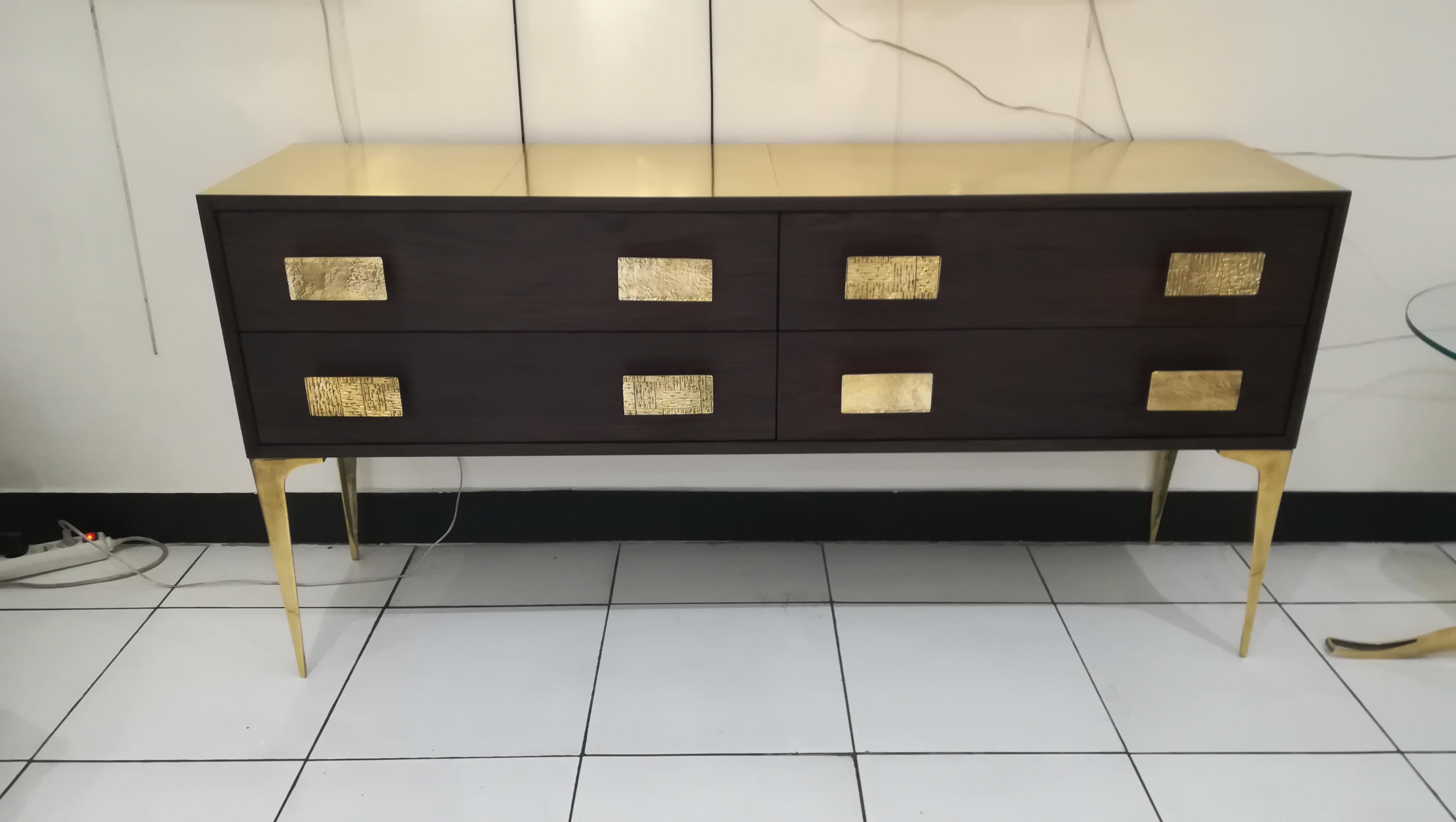 Enfilade with Four Drawers in Wood and Brass For Sale 1