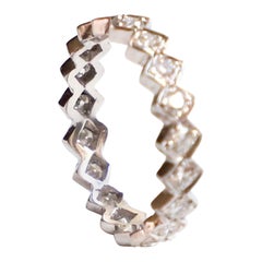 Anello di fidanzamento con diamanti bianchi da 1 carato G Color VVS1 in oro 18 carati dal design moderno