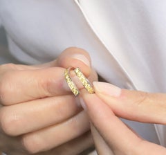 Unisex 0.50 Karat Yellow Diamonds 18 Karat White Gold Design Ring