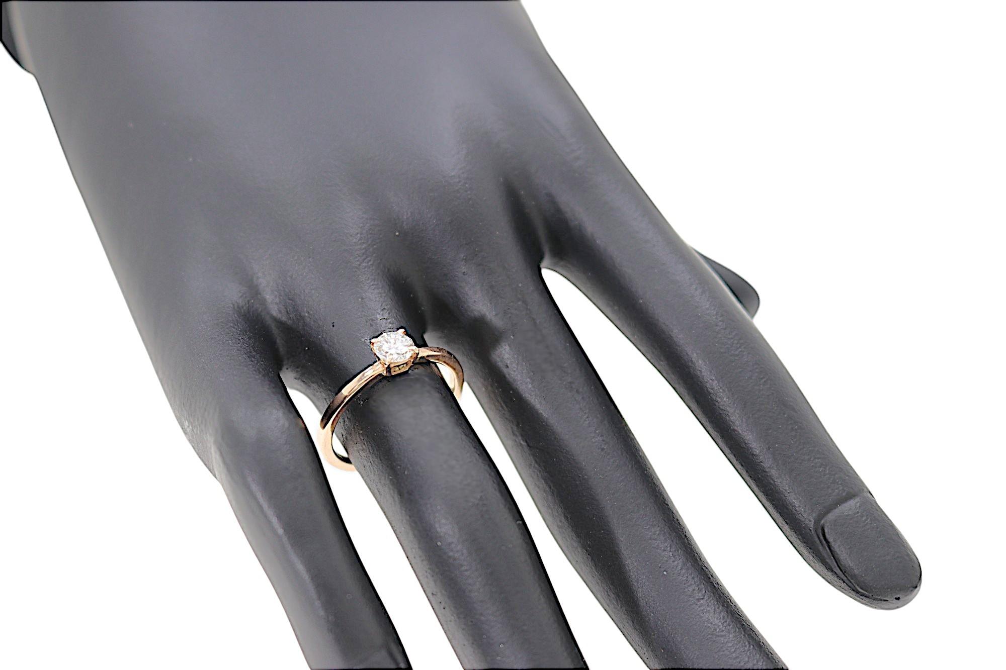 Contemporaneo Engagement Ring Brilliant Cut White Diamond Rose Gold Botta Gioielli in vendita