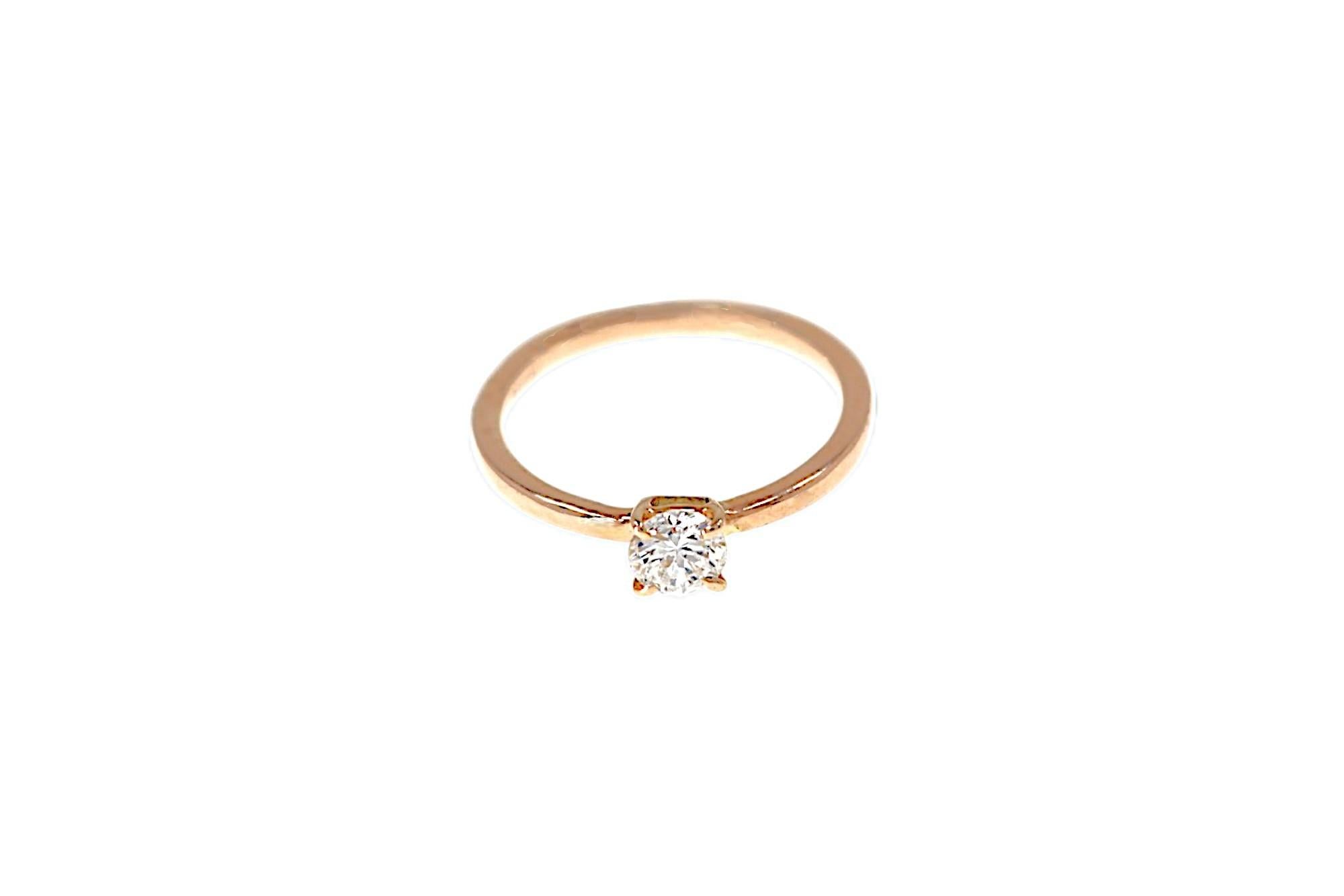 Taglio brillante Engagement Ring Brilliant Cut White Diamond Rose Gold Botta Gioielli in vendita
