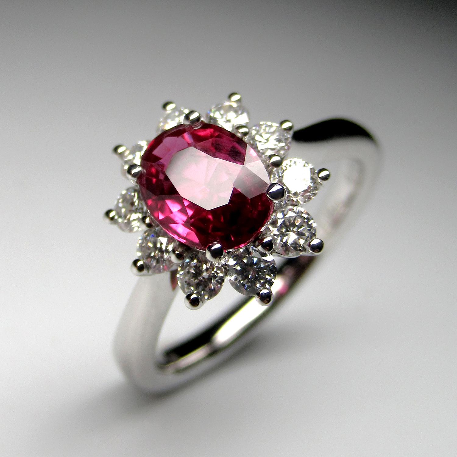 Ring Burmese Unheated Ruby natural Gold Promise Engagement ring For Sale 5