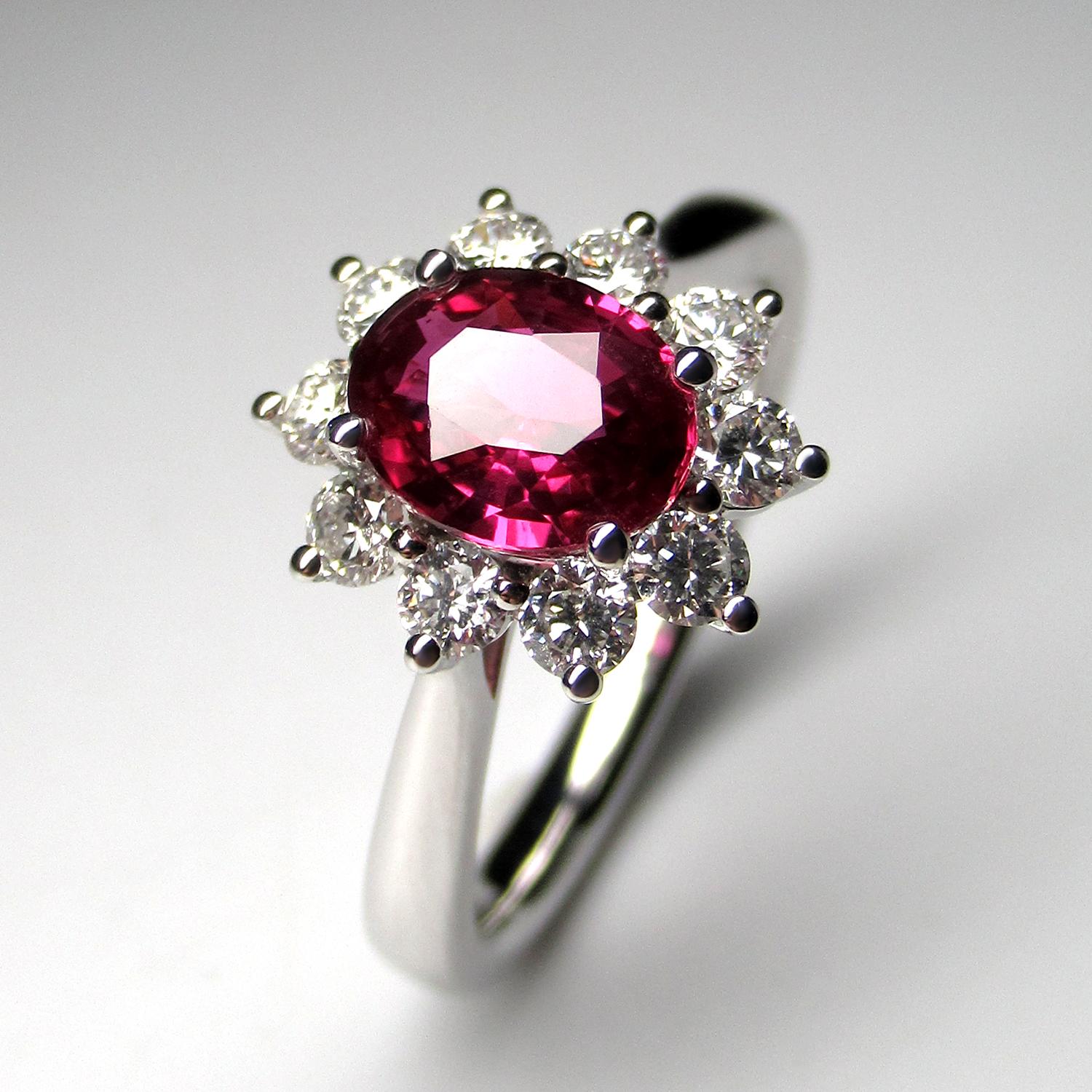 Women's or Men's Ring Burmese Unheated Ruby natural Gold Promise Engagement ring For Sale
