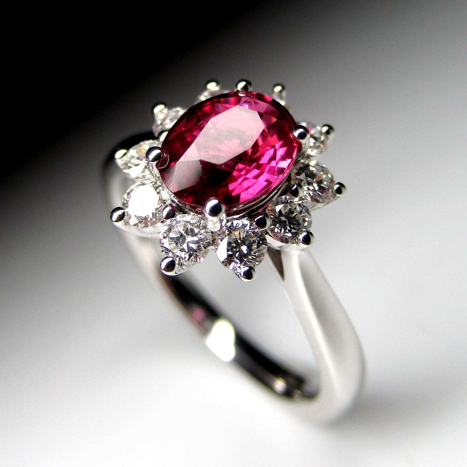 Ring Burmese Unheated Ruby natural Gold Promise Engagement ring For Sale 3