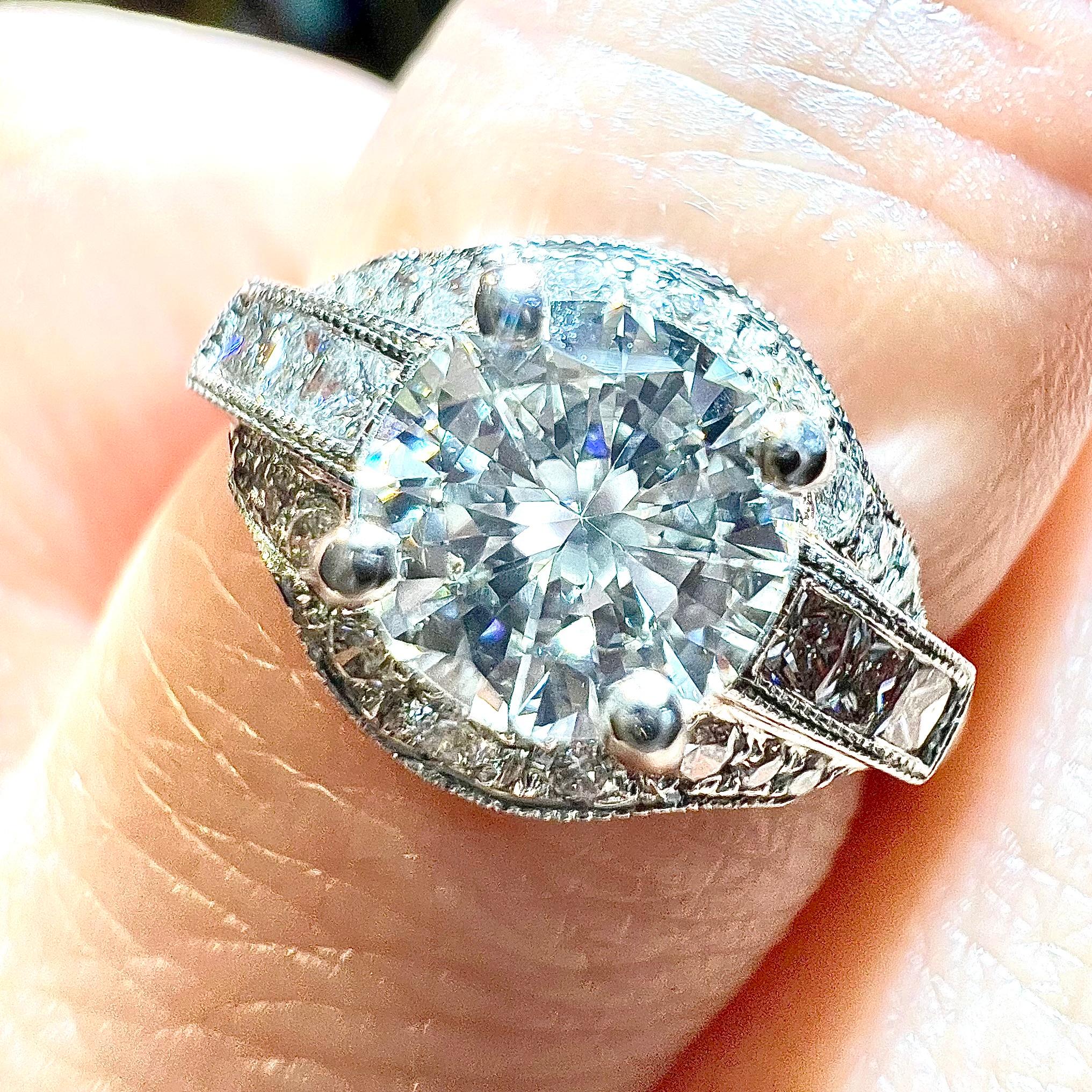 engagement ring diamonds 0.80 ct with 0.40 ct , Art Deco style, 18 ct white gold For Sale 11
