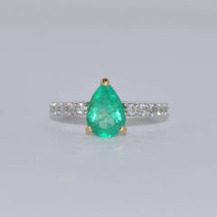 Engagement Ring Emerald Diamonds Yellow White Gold 18 Karat