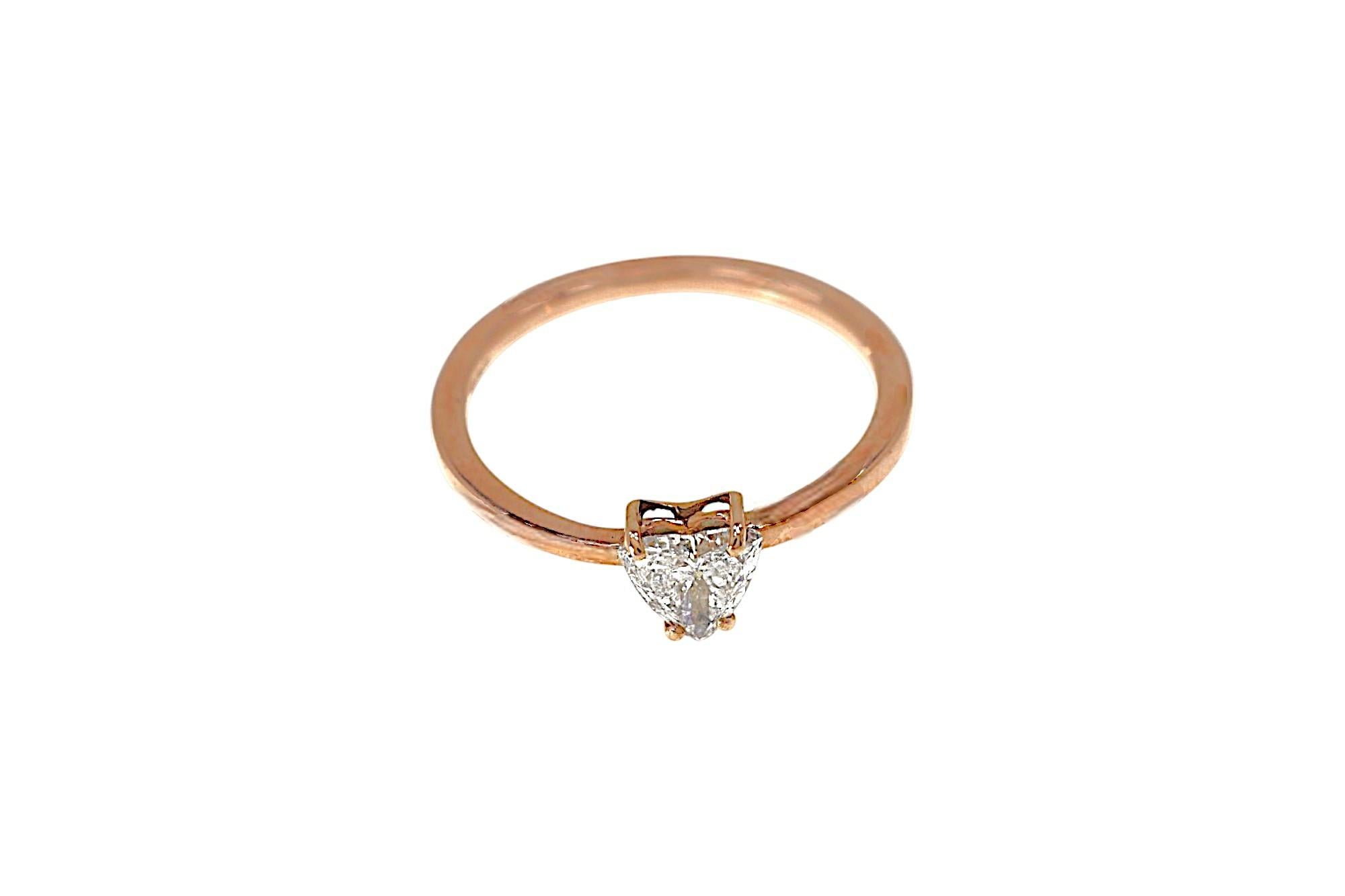 Contemporaneo Engagement Ring Heart Cut White Diamond Rose Gold Botta Gioielli in vendita