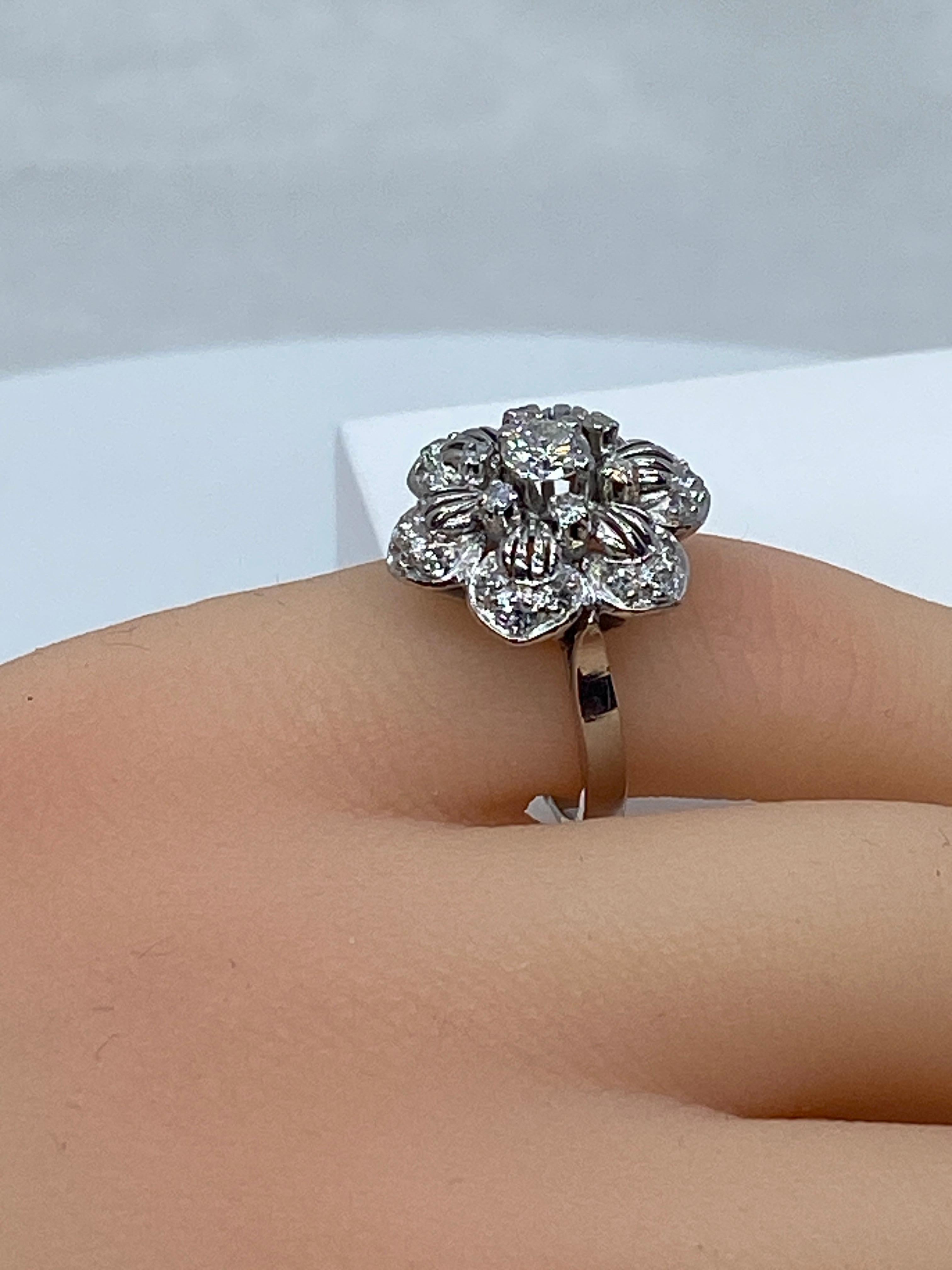 Engagement Ring in 18 Carat, Flower Model Set with Diamonds In Good Condition For Sale In VERSAILLES, FR